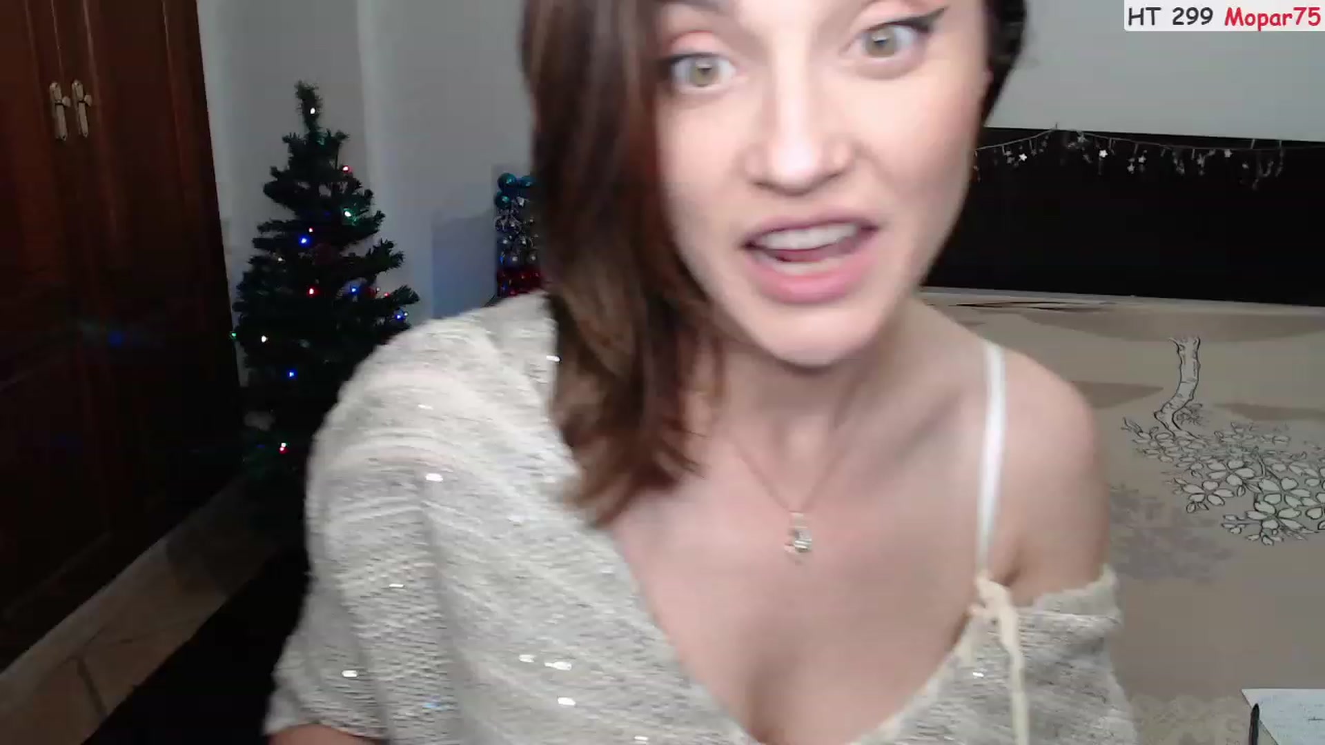 Gallery image thumbnail from Deeleerious's myfreecams stream on, 12/03/2022, 01:33 image 6 of 20
