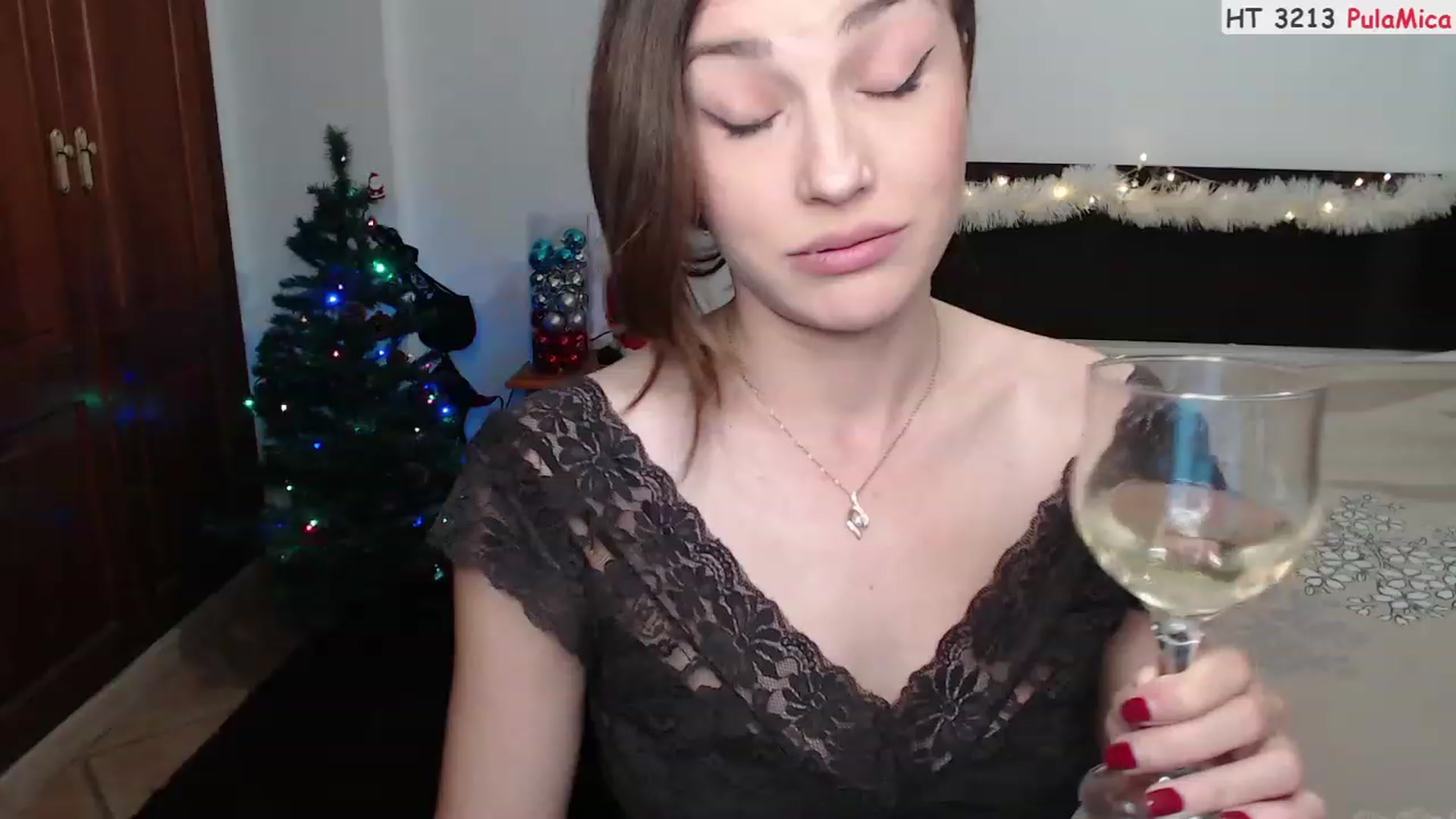 Gallery image thumbnail from Deeleerious's myfreecams stream on, 12/04/2022, 02:22 image 16 of 20
