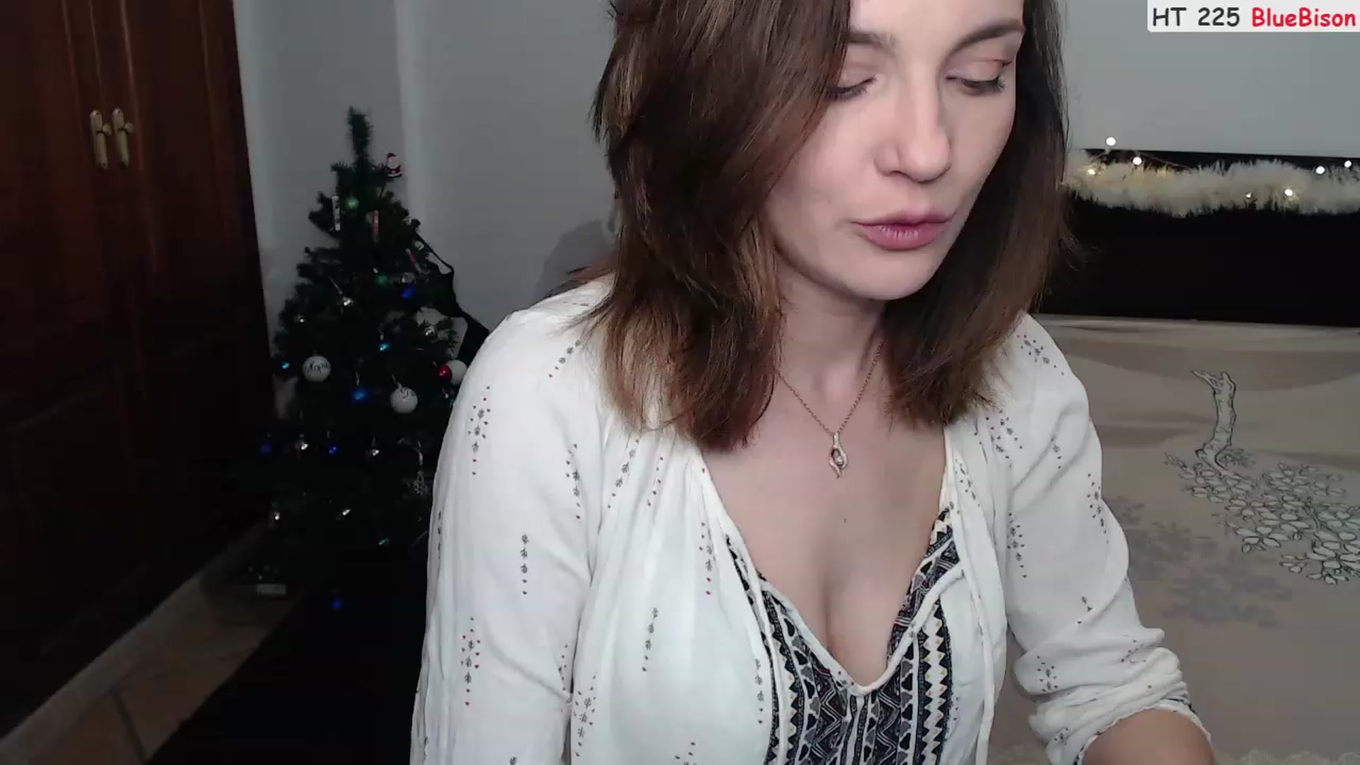 Gallery image thumbnail from Deeleerious's myfreecams stream on, 12/10/2022, 24:02 image 15 of 20
