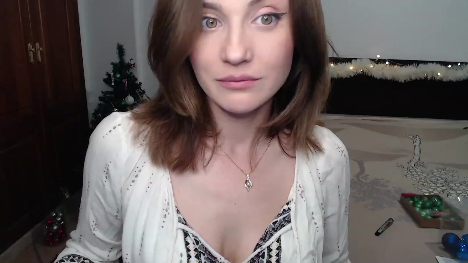 Gallery image thumbnail from Deeleerious's myfreecams stream on, 12/10/2022, 01:39 image 5 of 20