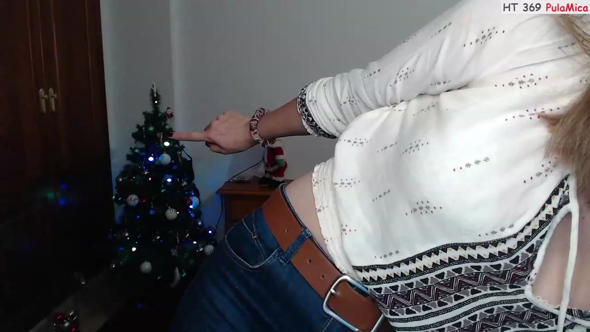 Gallery image thumbnail from Deeleerious's myfreecams stream on, 12/10/2022, 01:52 image 1 of 20