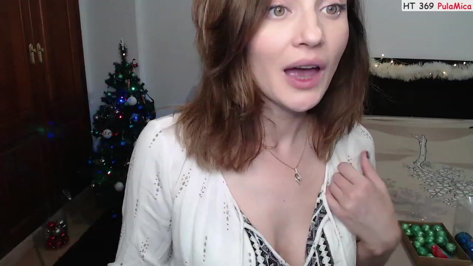 Gallery image thumbnail from Deeleerious's myfreecams stream on, 12/10/2022, 01:52 image 17 of 20
