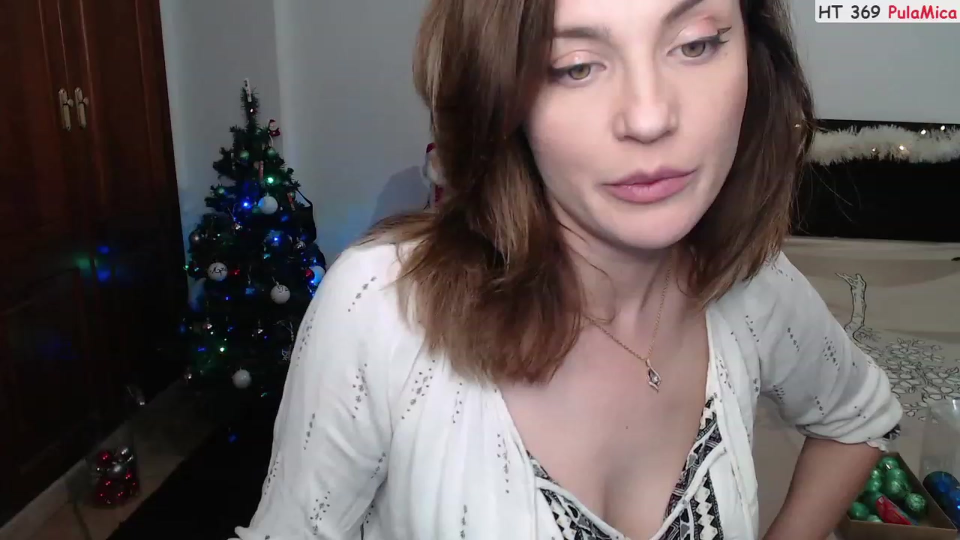 Gallery image thumbnail from Deeleerious's myfreecams stream on, 12/10/2022, 01:52 image 15 of 20