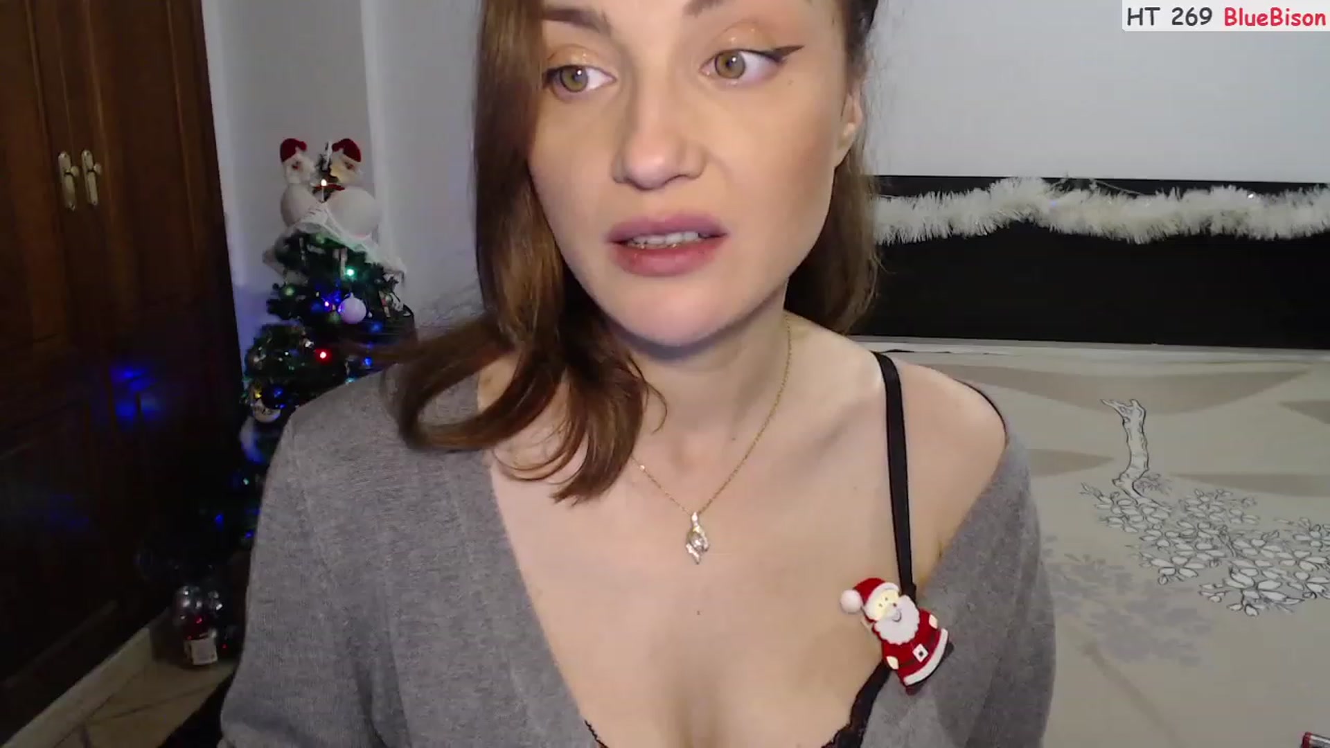 Gallery image thumbnail from Deeleerious's myfreecams stream on, 12/12/2022, 24:30 image 18 of 20