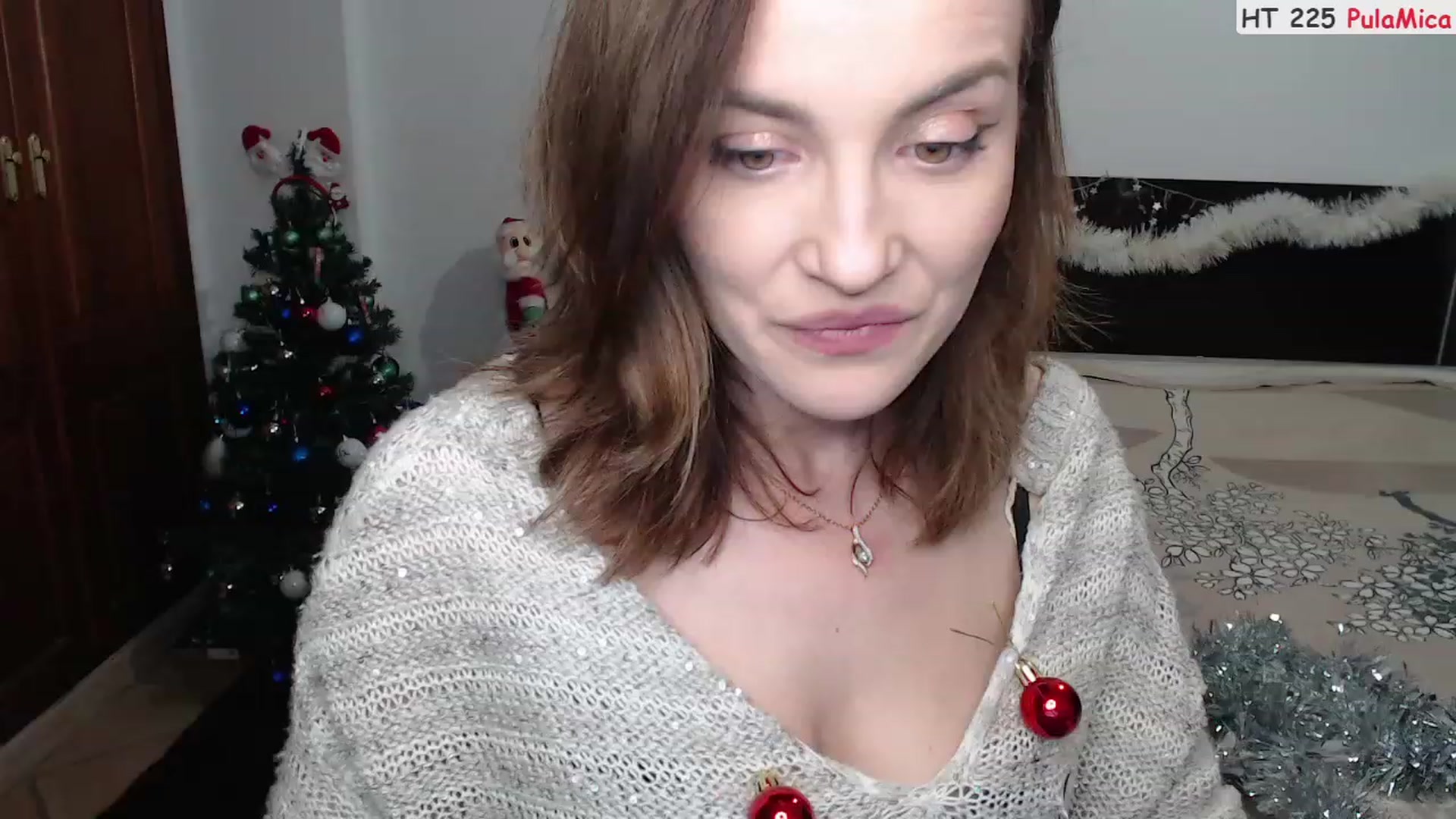 Gallery image thumbnail from Deeleerious's myfreecams stream on, 12/16/2022, 23:52 image 14 of 20