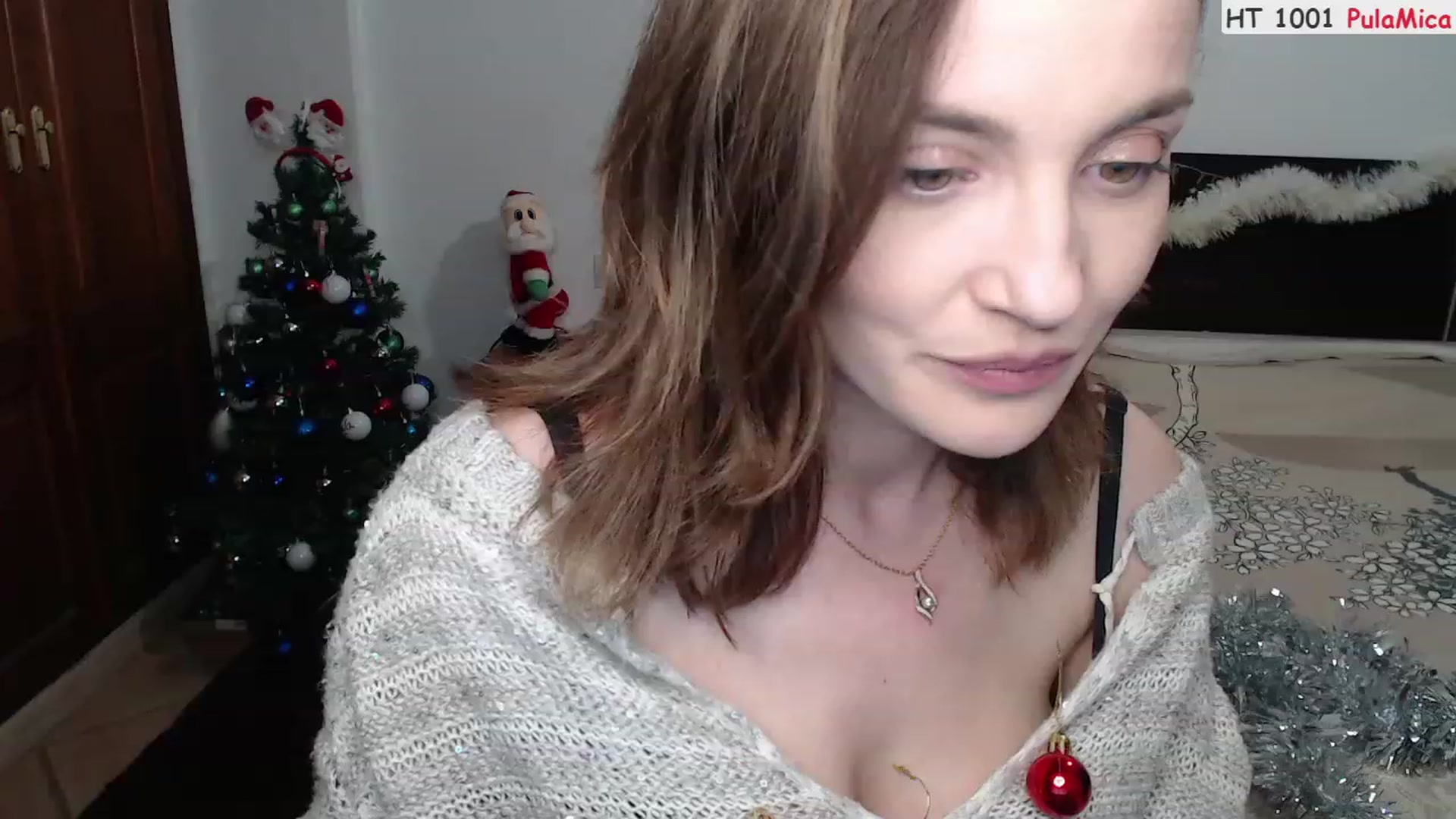 Gallery image thumbnail from Deeleerious's myfreecams stream on, 12/17/2022, 24:17 image 19 of 20