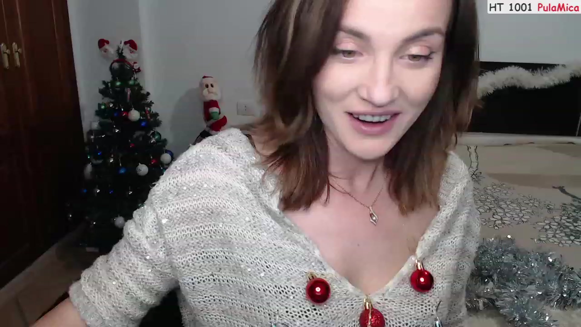 Gallery image thumbnail from Deeleerious's myfreecams stream on, 12/17/2022, 24:17 image 14 of 20