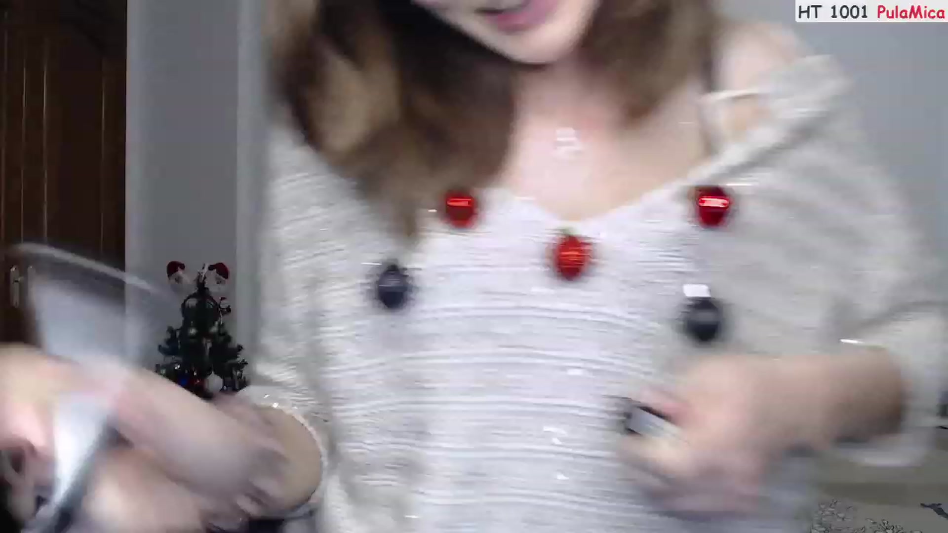 Gallery image thumbnail from Deeleerious's myfreecams stream on, 12/17/2022, 24:29 image 17 of 20