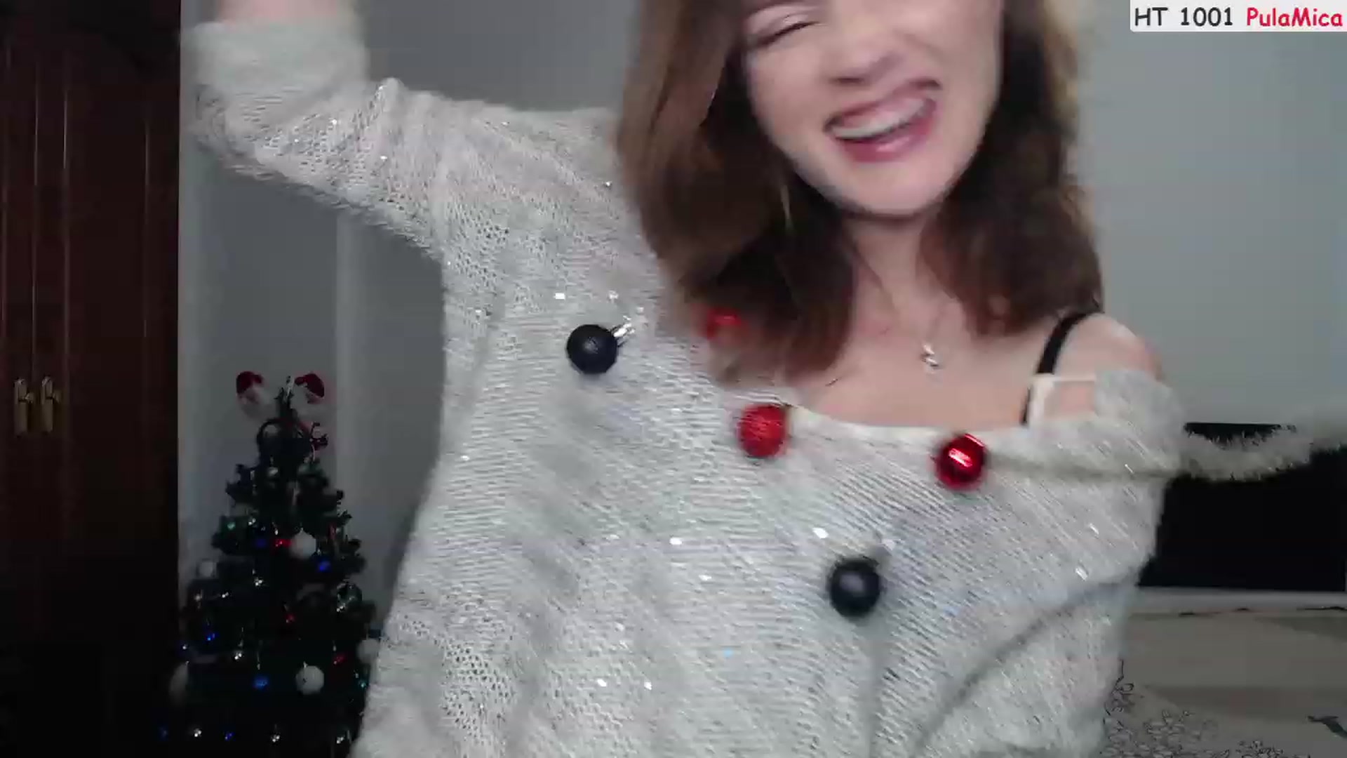 Gallery image thumbnail from Deeleerious's myfreecams stream on, 12/17/2022, 24:29 image 14 of 20