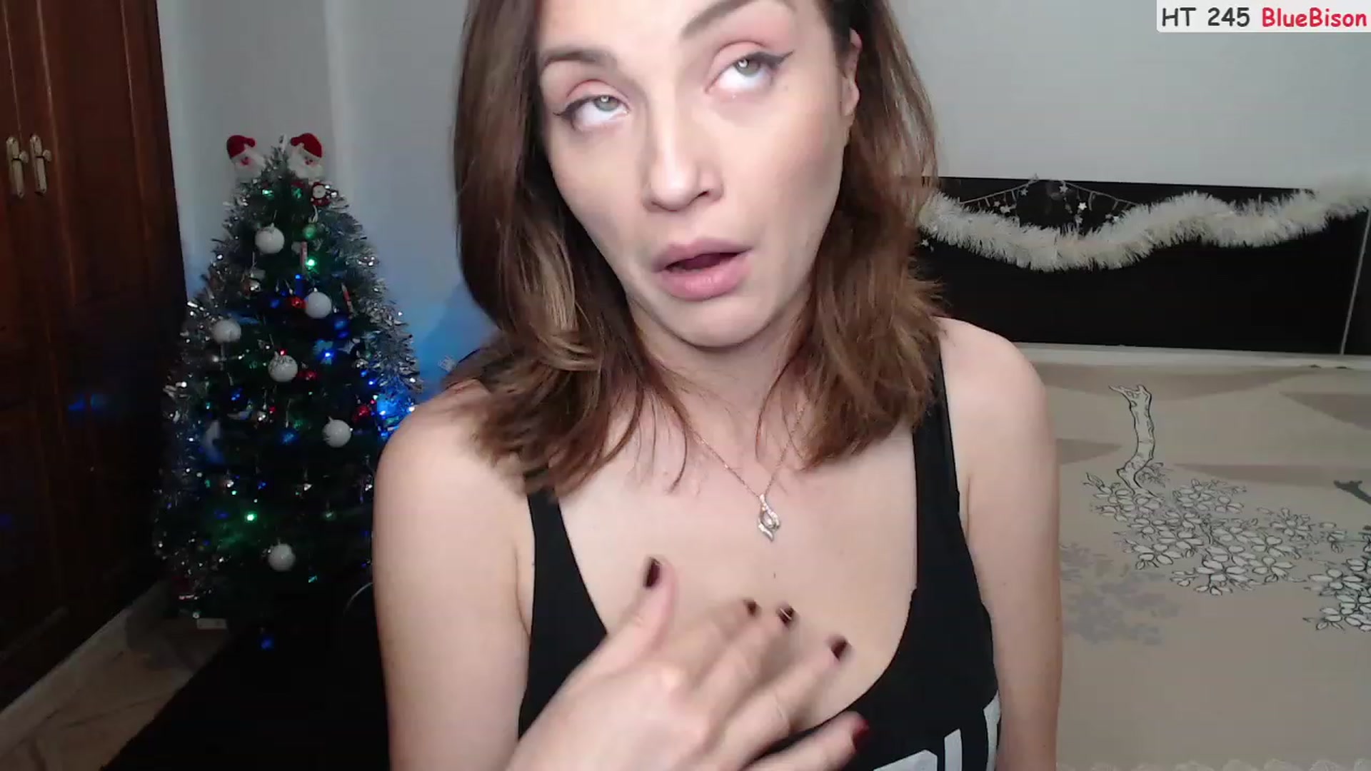 Gallery image thumbnail from Deeleerious's myfreecams stream on, 12/18/2022, 24:31 image 6 of 20
