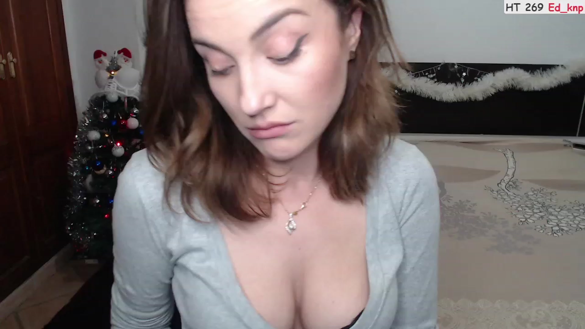 Gallery image thumbnail from Deeleerious's myfreecams stream on, 12/21/2022, 01:37 image 10 of 20