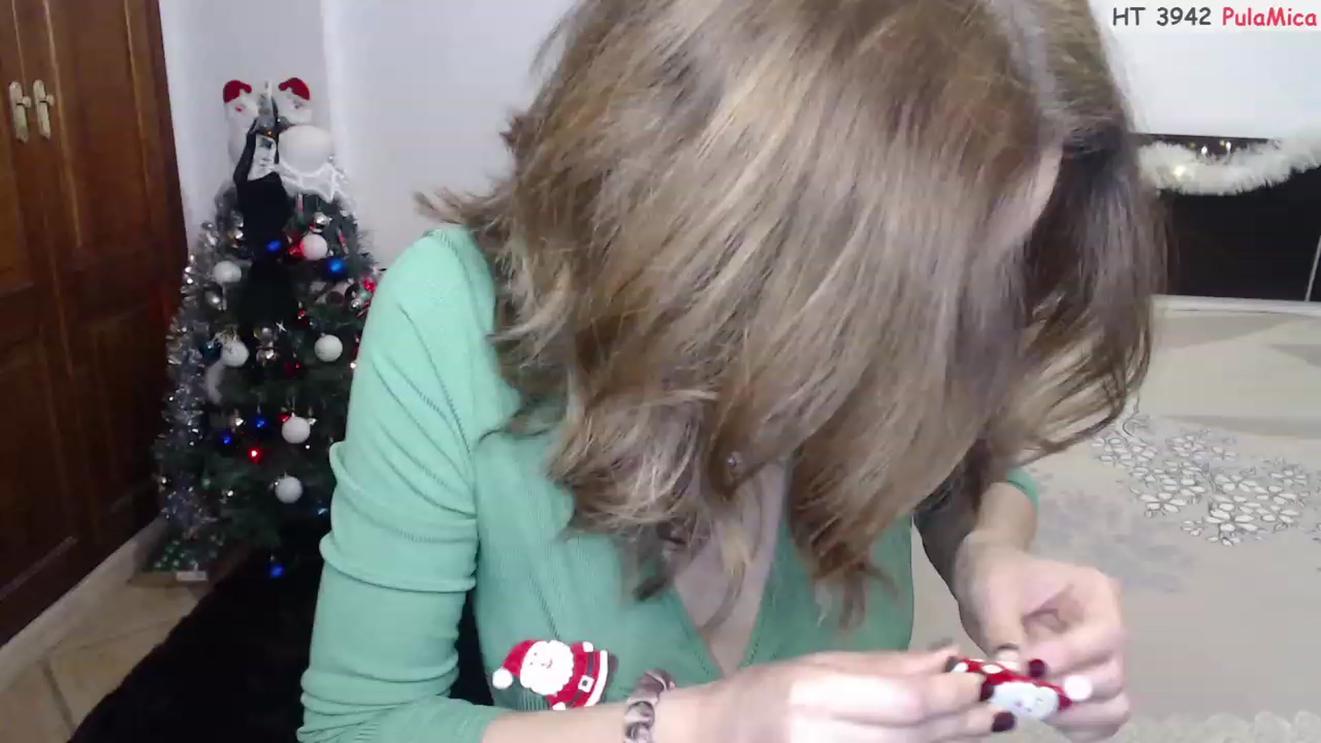 Gallery image thumbnail from Deeleerious's myfreecams stream on, 12/25/2022, 24:01 image 9 of 20