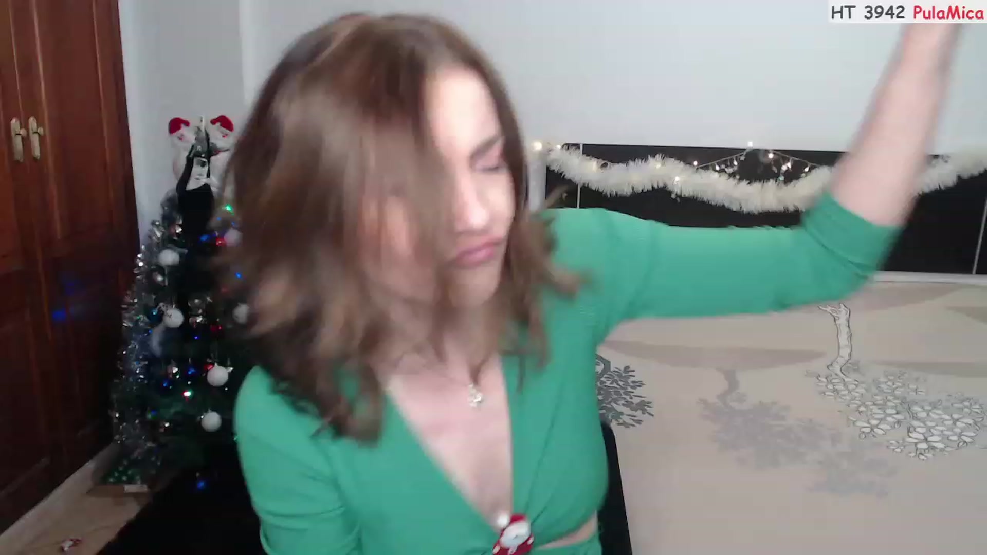 Gallery image thumbnail from Deeleerious's myfreecams stream on, 12/25/2022, 24:01 image 17 of 20
