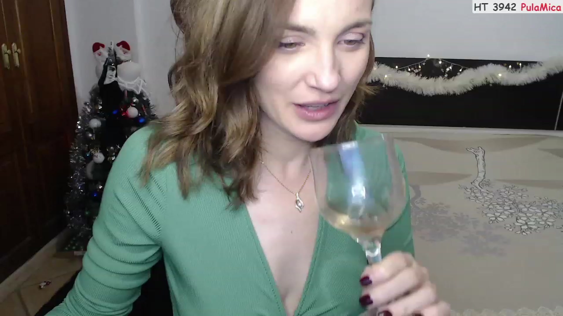 Gallery image thumbnail from Deeleerious's myfreecams stream on, 12/25/2022, 02:09 image 20 of 20
