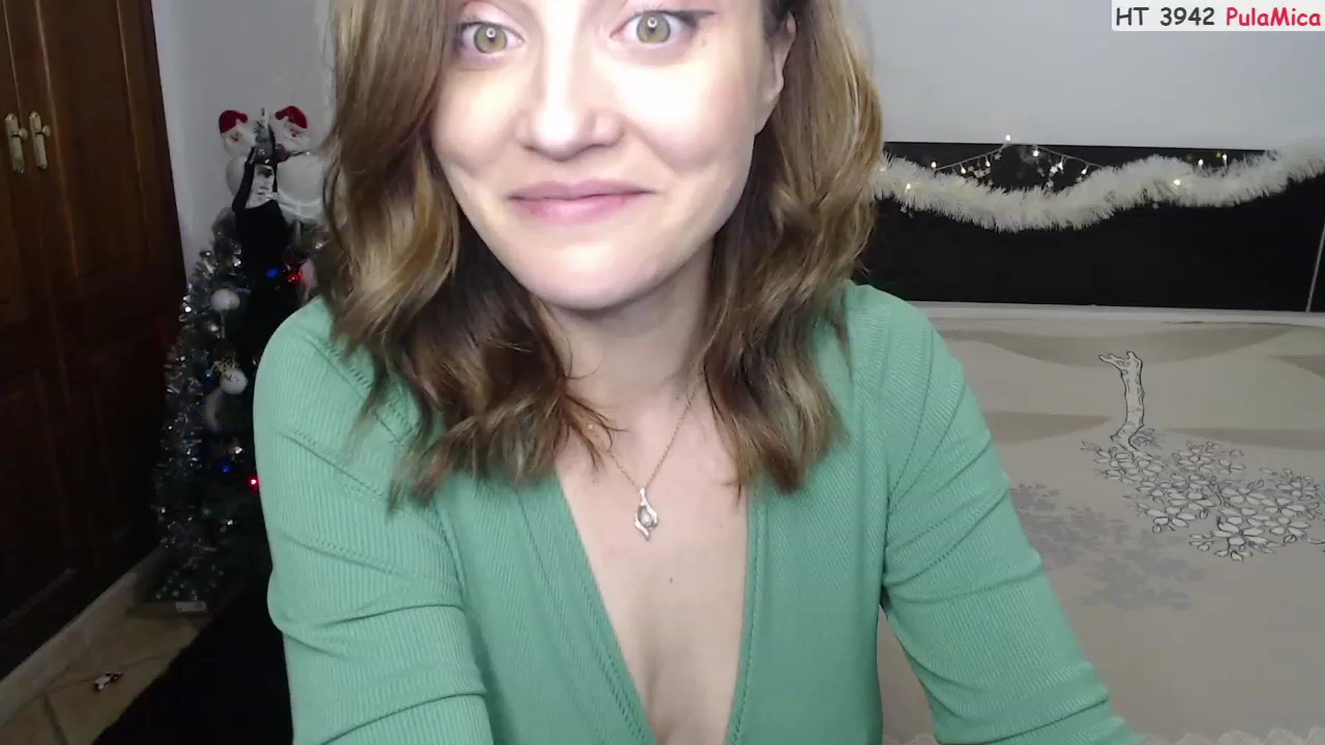 Gallery image thumbnail from Deeleerious's myfreecams stream on, 12/25/2022, 02:42 image 8 of 20