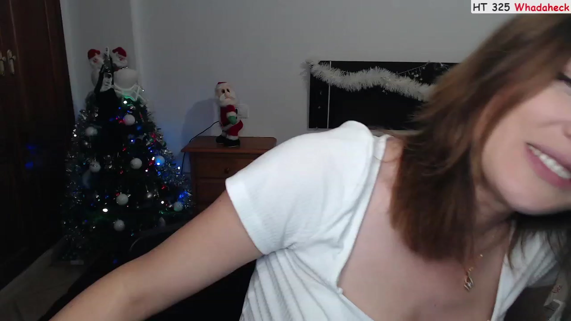 Gallery image thumbnail from Deeleerious's myfreecams stream on, 12/31/2022, 02:08 image 15 of 20