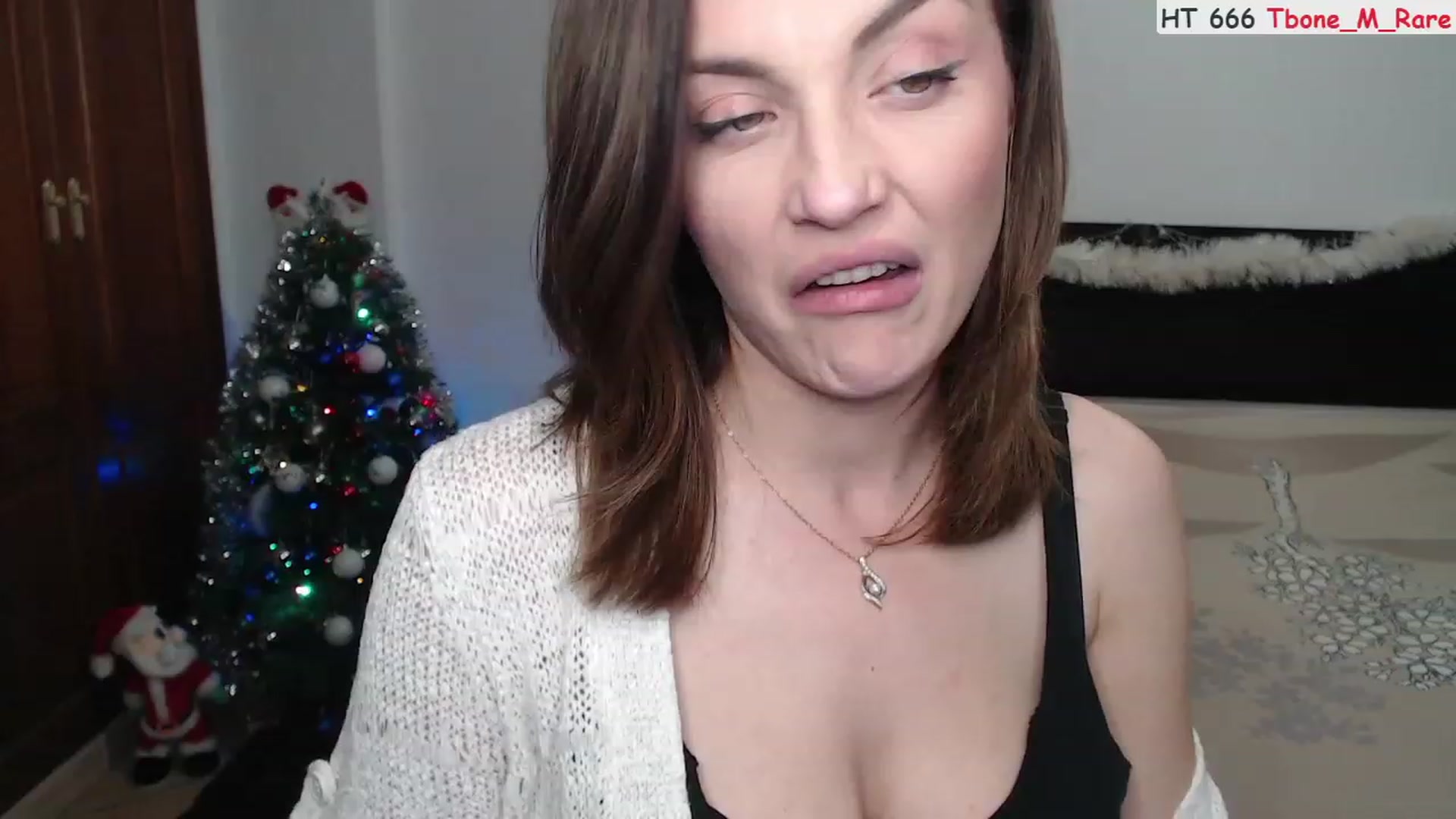Gallery image thumbnail from Deeleerious's myfreecams stream on, 01/04/2023, 24:02 image 15 of 20