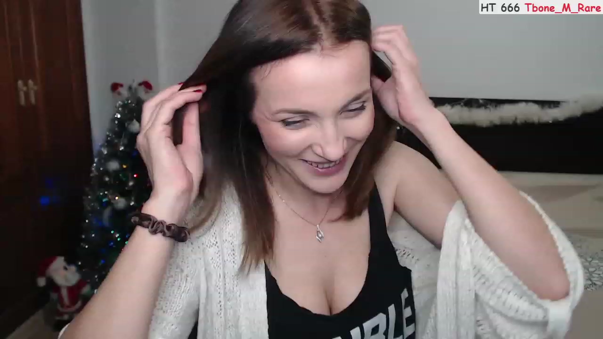Gallery image thumbnail from Deeleerious's myfreecams stream on, 01/04/2023, 24:02 image 19 of 20
