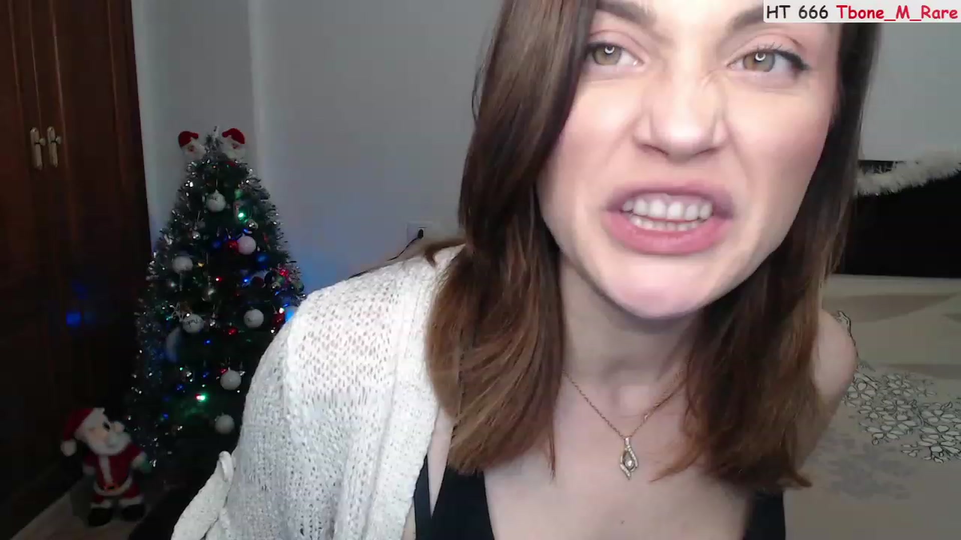 Gallery image thumbnail from Deeleerious's myfreecams stream on, 01/04/2023, 24:02 image 10 of 20