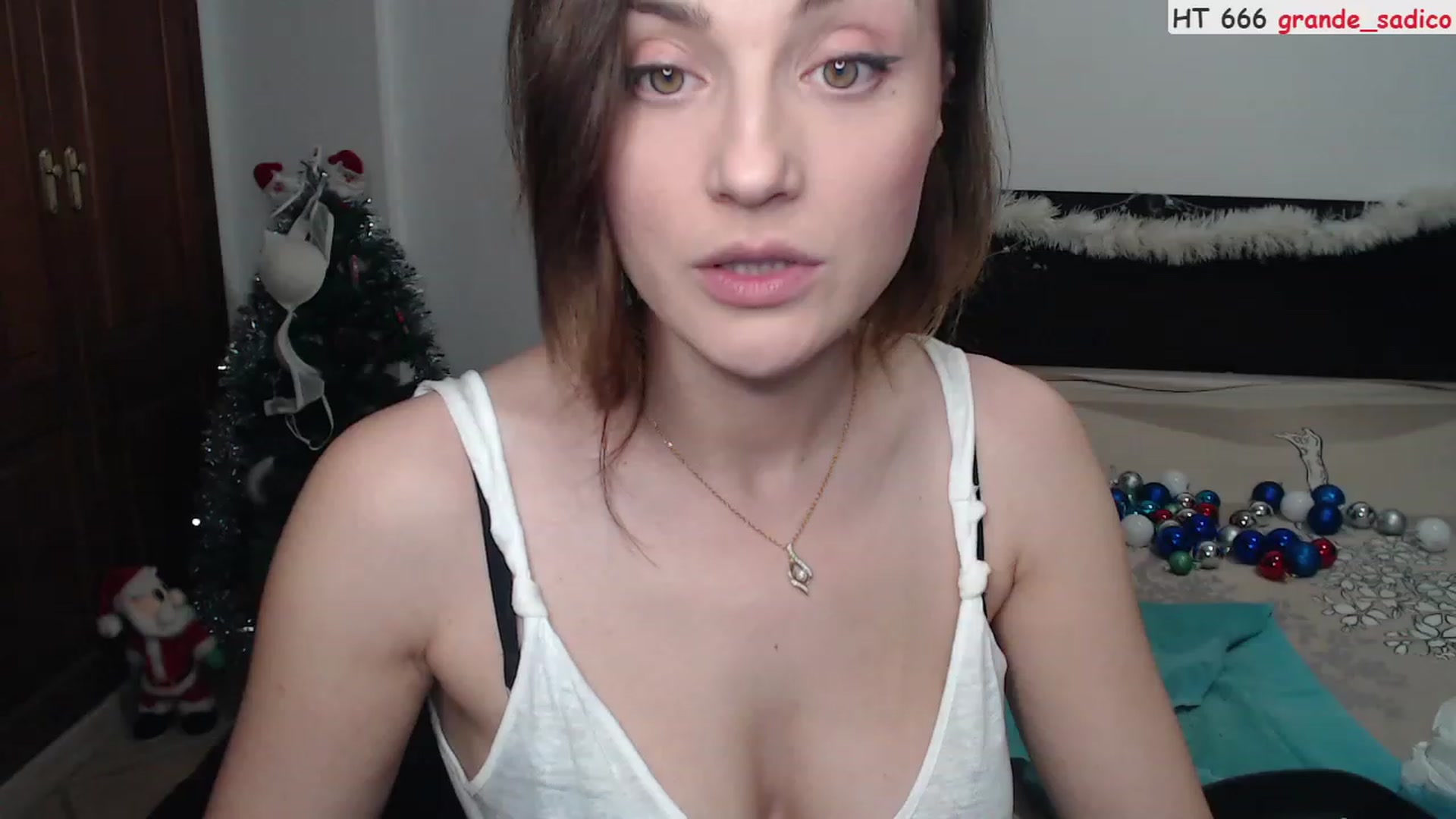 Gallery image thumbnail from Deeleerious's myfreecams stream on, 01/08/2023, 01:11 image 8 of 20