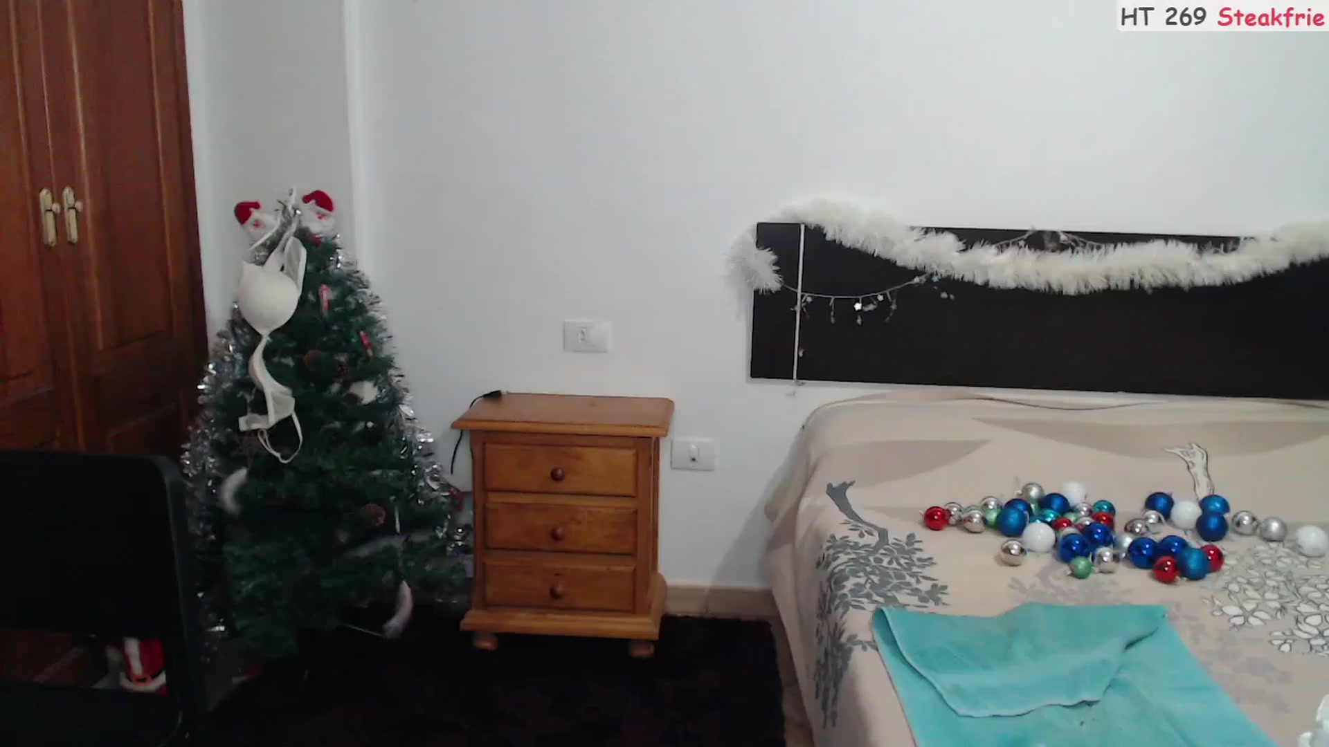 Gallery image thumbnail from Deeleerious's myfreecams stream on, 01/08/2023, 01:11 image 3 of 20