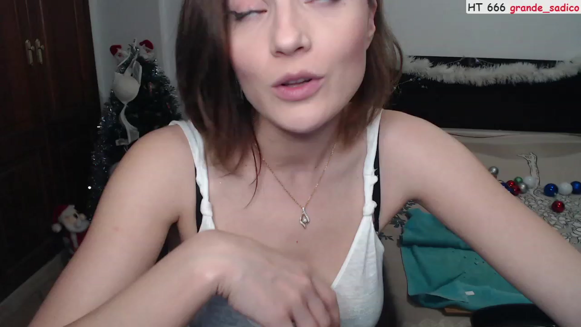 Gallery image thumbnail from Deeleerious's myfreecams stream on, 01/08/2023, 01:11 image 18 of 20