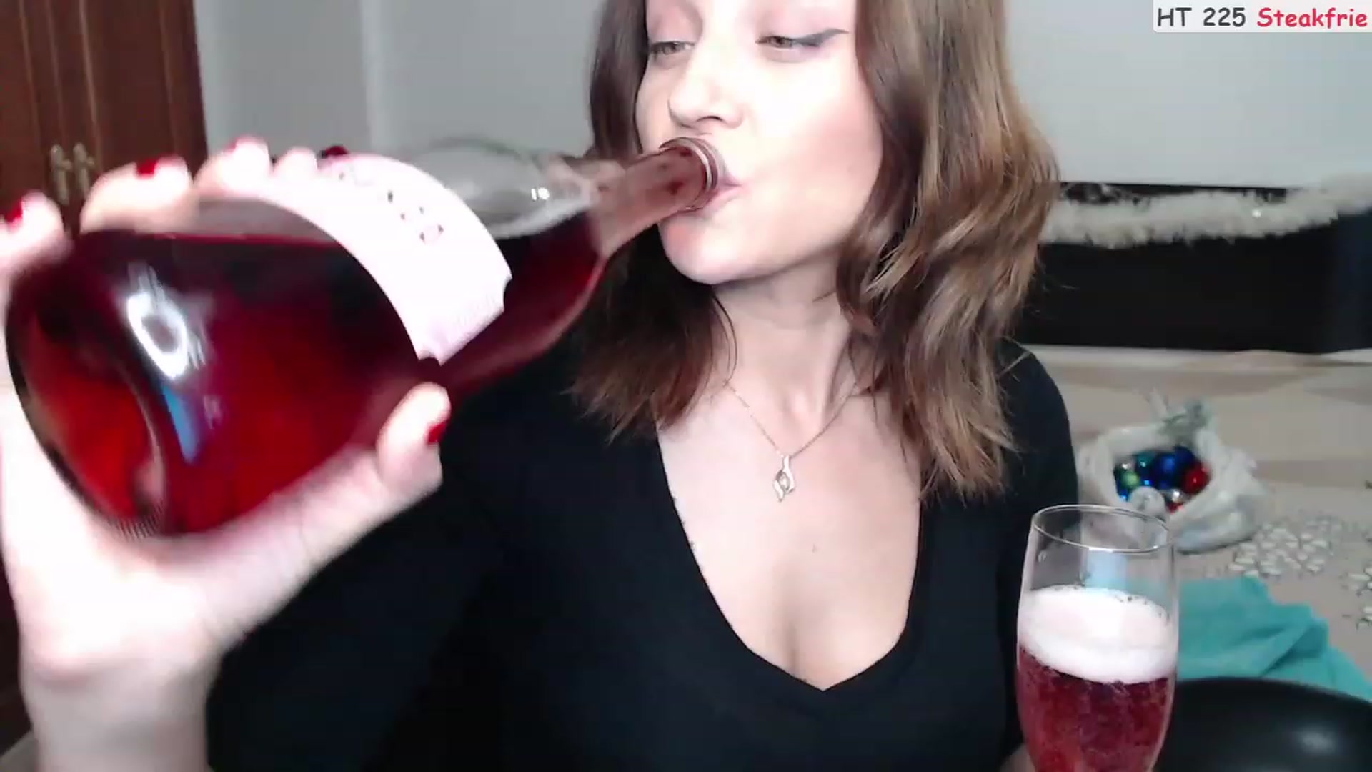 Gallery image thumbnail from Deeleerious's myfreecams stream on, 01/09/2023, 02:23 image 3 of 20