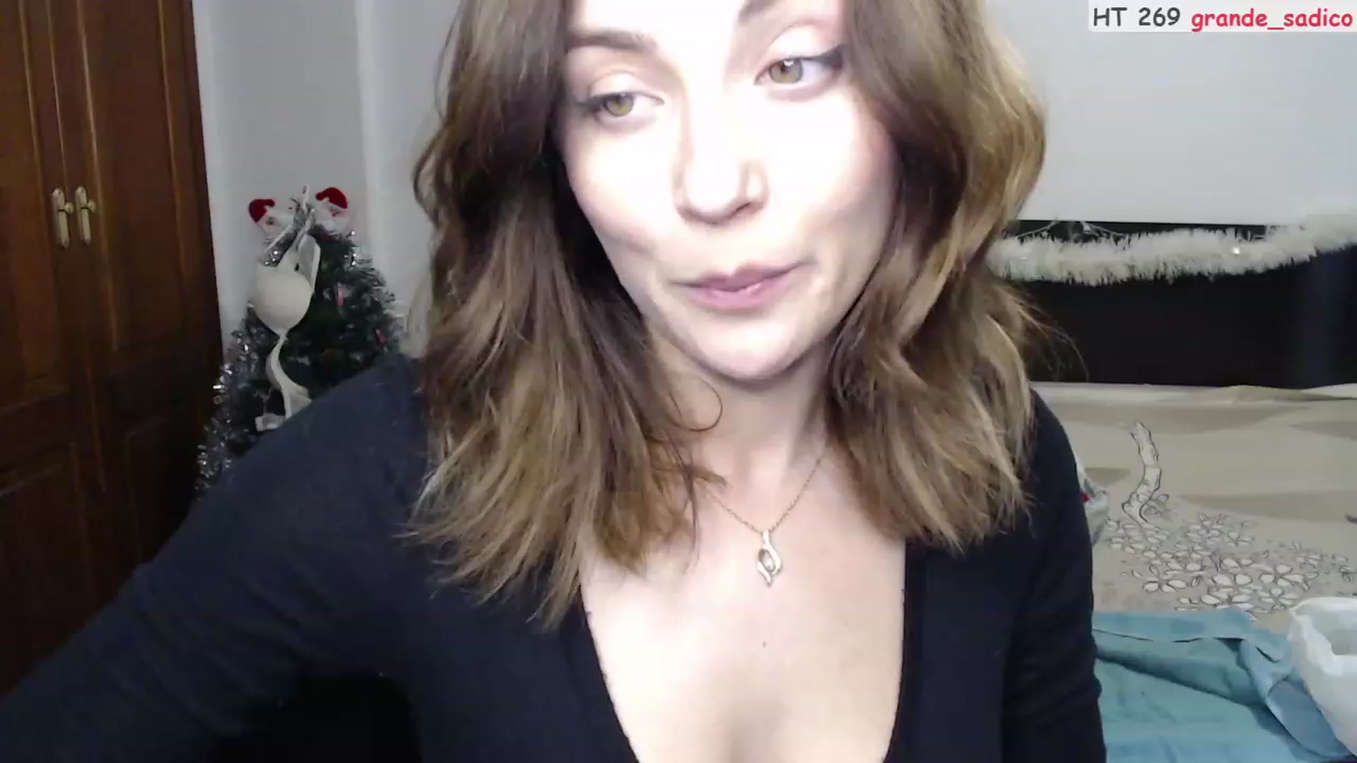 Gallery image thumbnail from Deeleerious's myfreecams stream on, 01/09/2023, 02:23 image 9 of 20