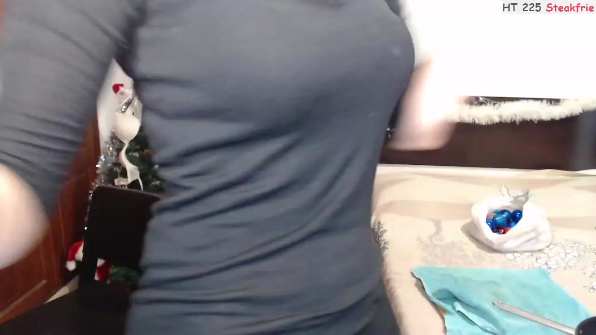 Gallery image thumbnail from Deeleerious's myfreecams stream on, 01/09/2023, 02:23 image 4 of 20