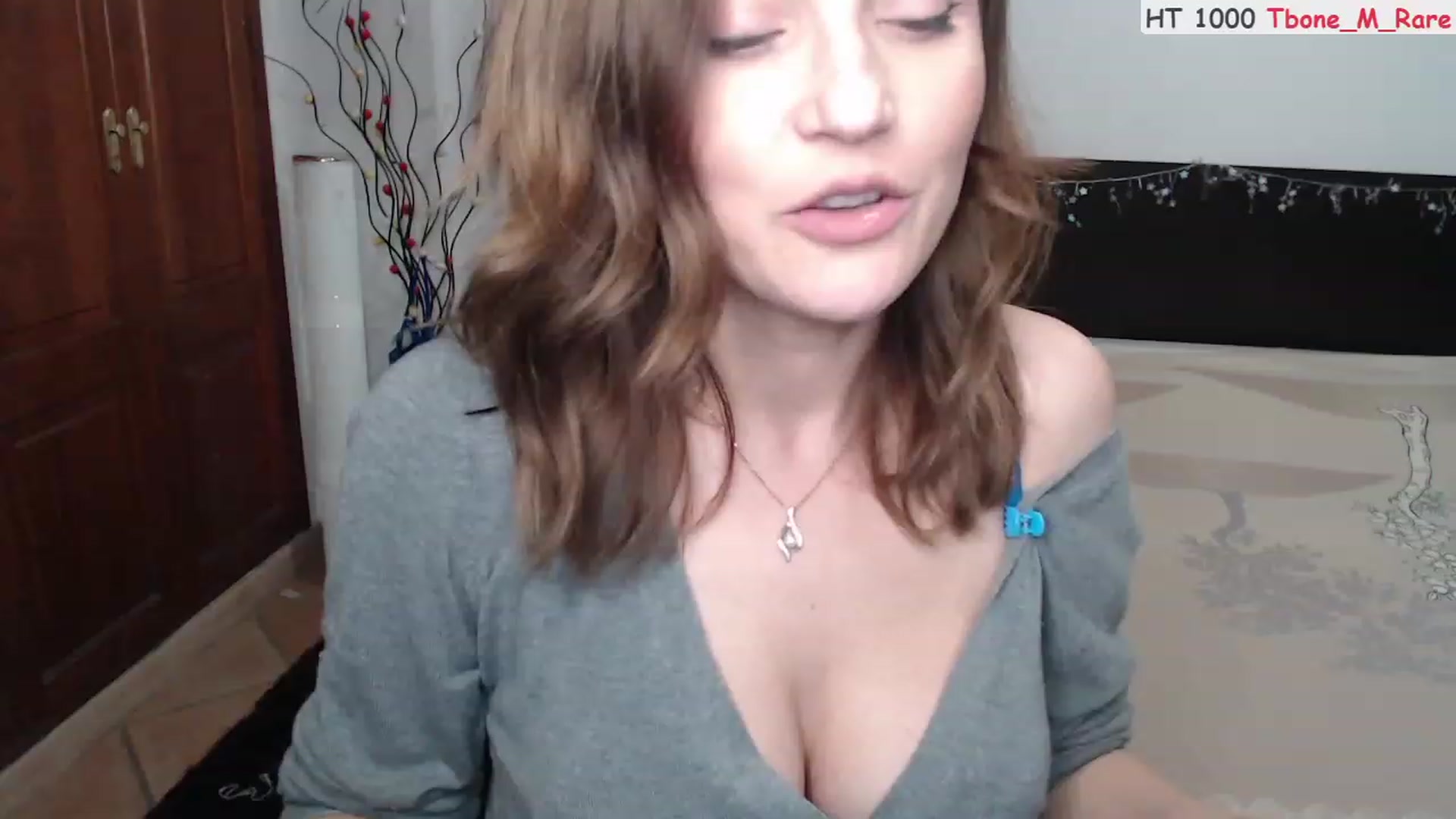 Gallery image thumbnail from Deeleerious's myfreecams stream on, 01/18/2023, 24:05 image 17 of 20
