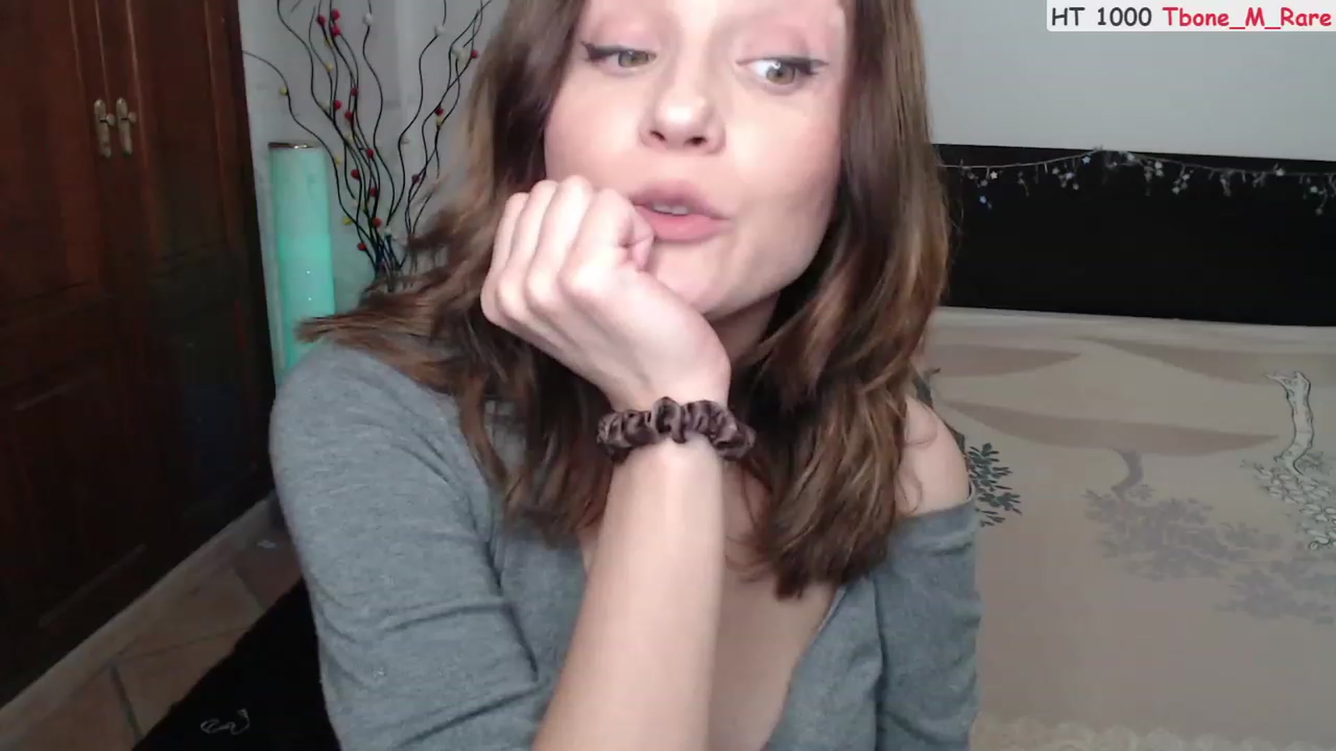 Gallery image thumbnail from Deeleerious's myfreecams stream on, 01/18/2023, 24:05 image 13 of 20