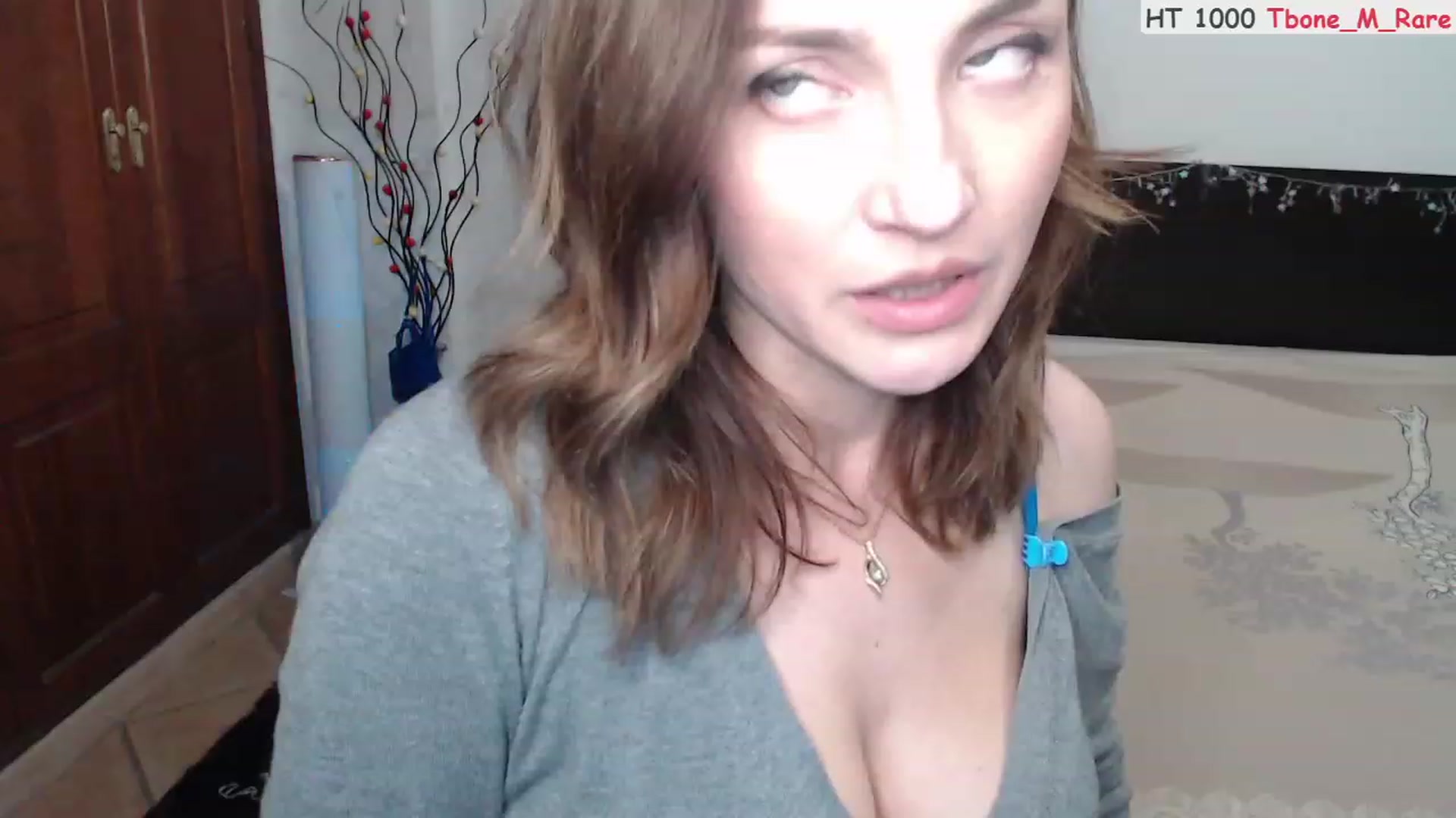 Gallery image thumbnail from Deeleerious's myfreecams stream on, 01/18/2023, 24:05 image 15 of 20