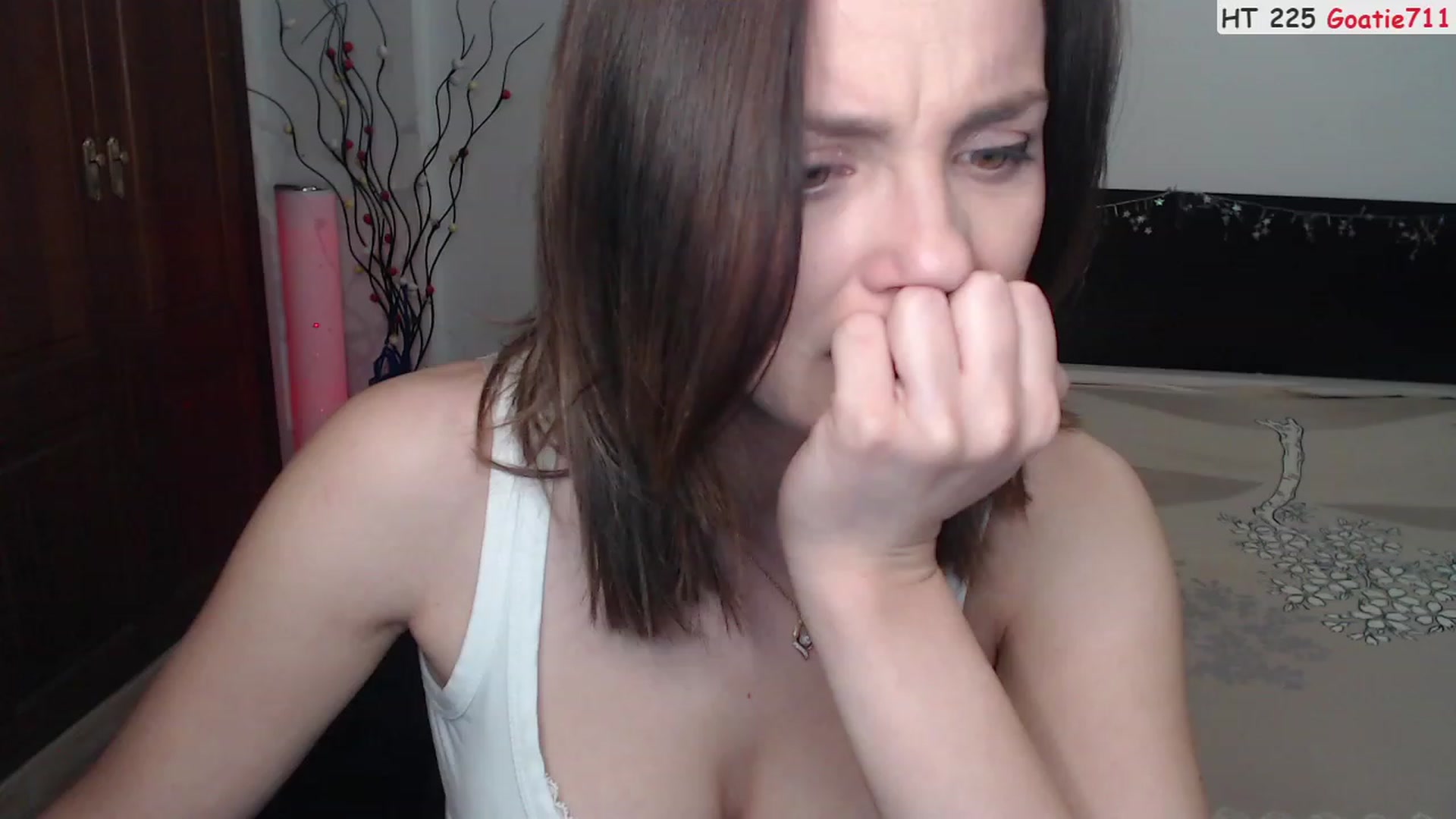 Gallery image thumbnail from Deeleerious's myfreecams stream on, 01/21/2023, 24:30 image 16 of 20