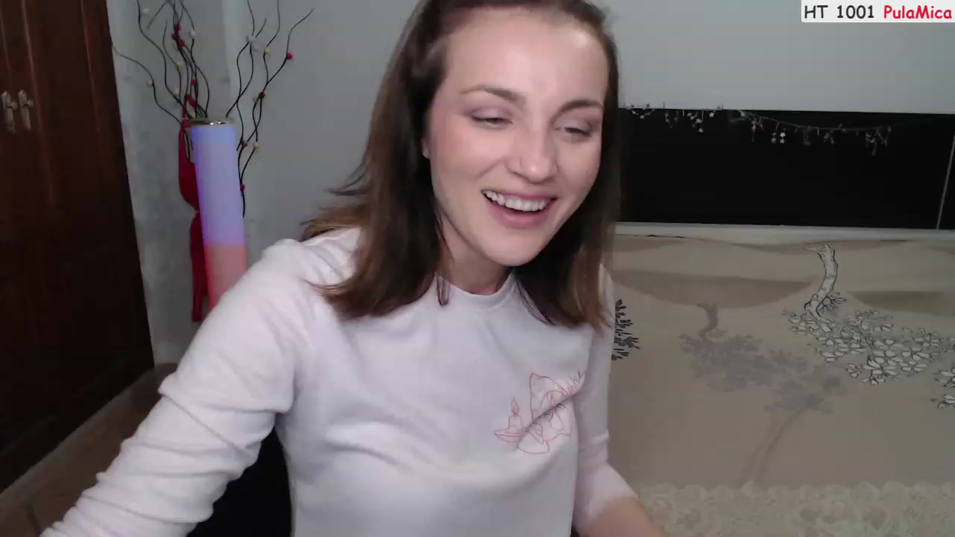 Gallery image thumbnail from Deeleerious's myfreecams stream on, 01/29/2023, 24:59 image 15 of 20