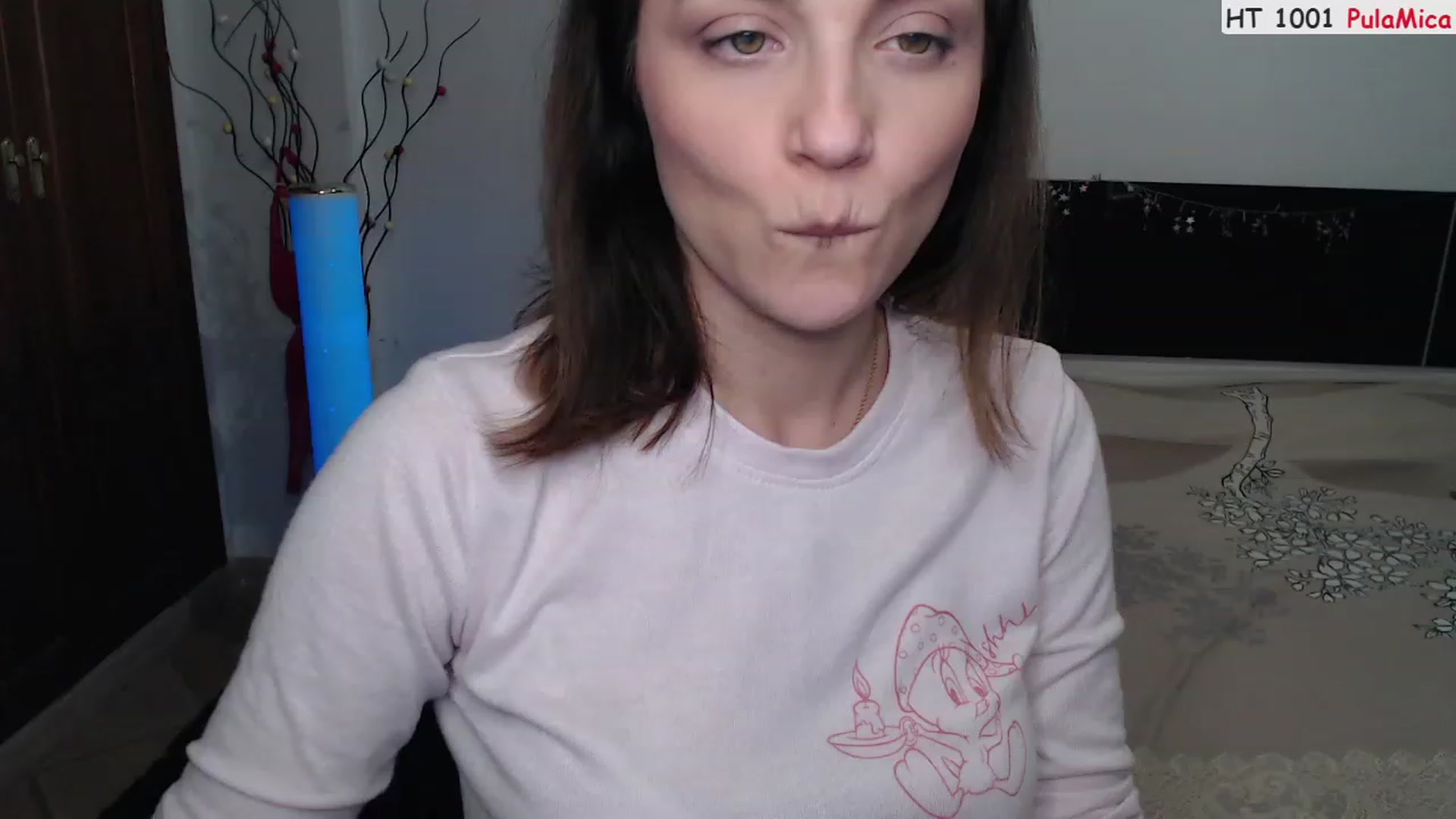 Gallery image thumbnail from Deeleerious's myfreecams stream on, 01/29/2023, 01:39 image 10 of 20