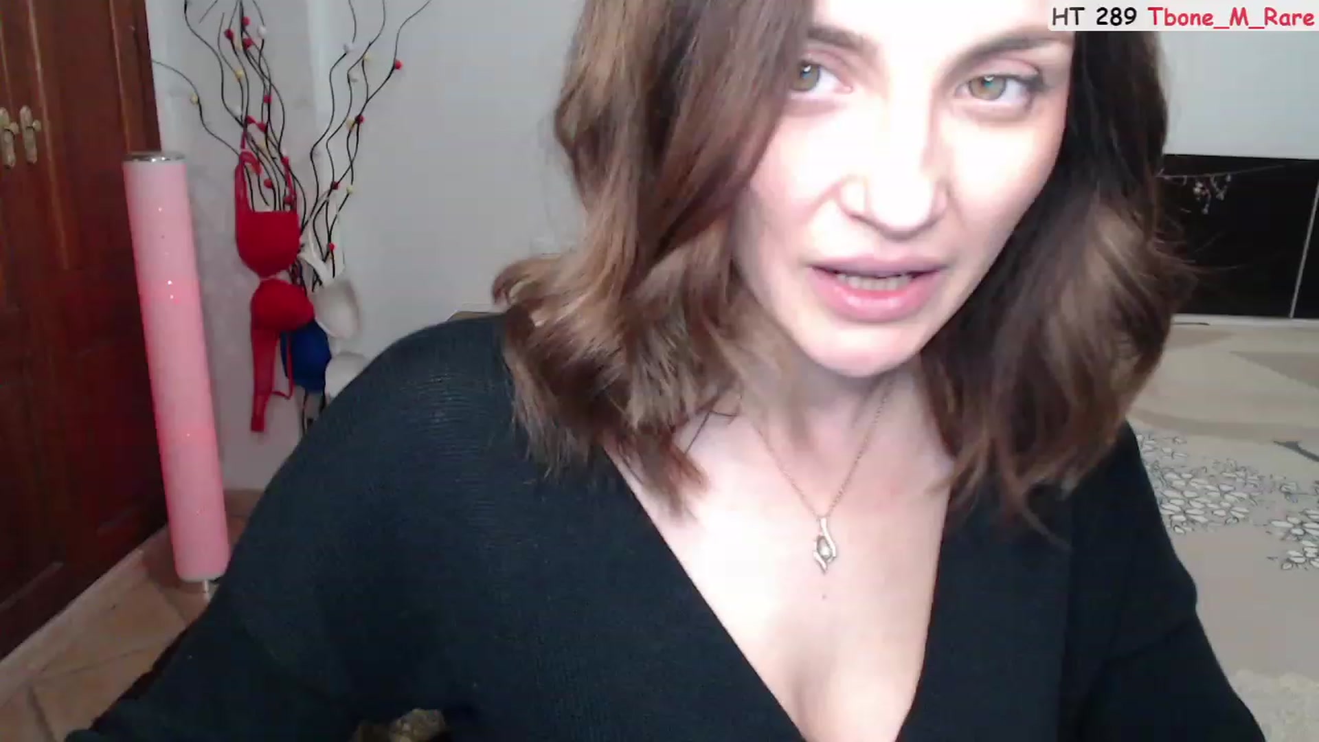 Gallery image thumbnail from Deeleerious's myfreecams stream on, 02/01/2023, 24:58 image 15 of 20