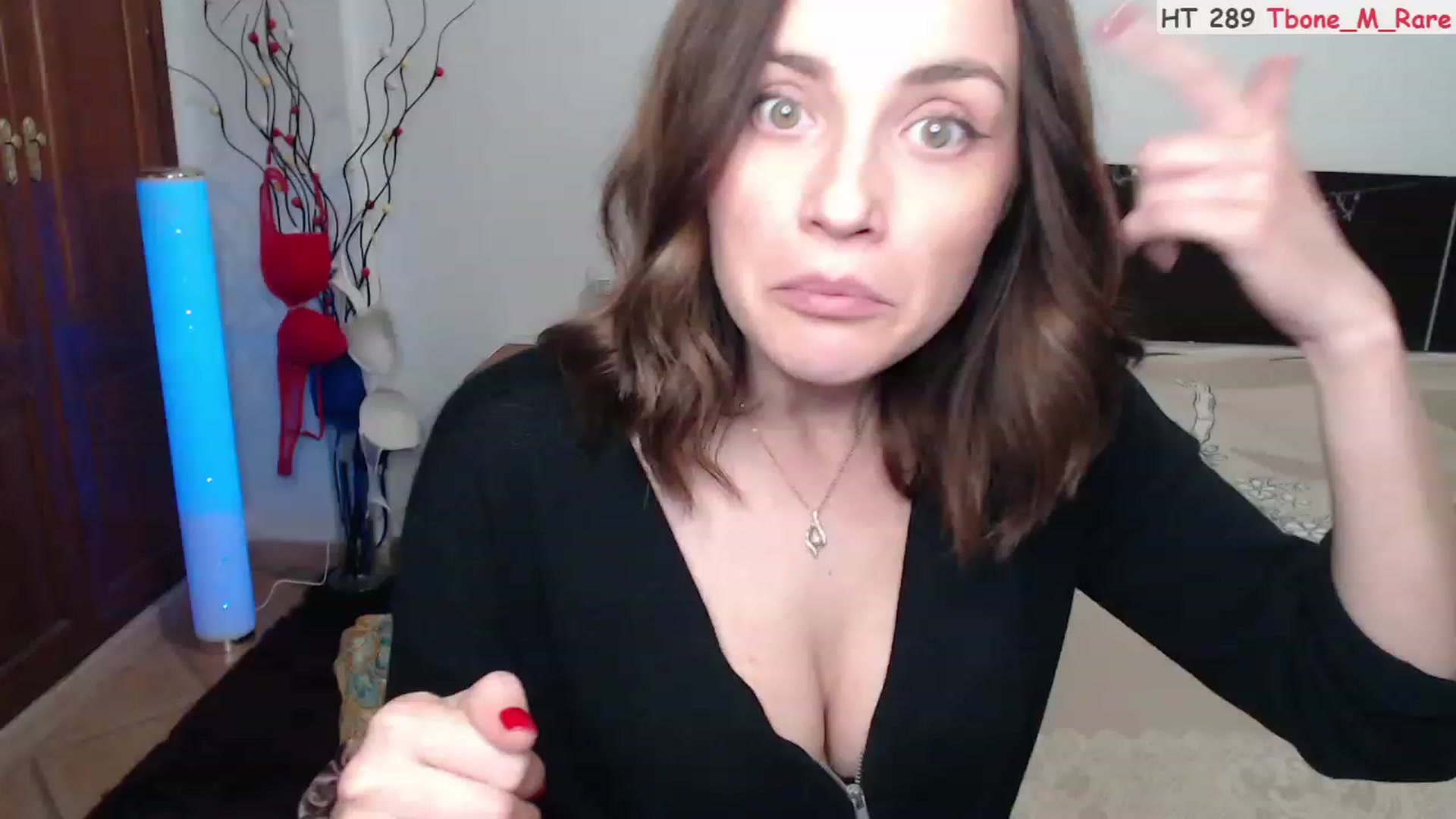 Gallery image thumbnail from Deeleerious's myfreecams stream on, 02/01/2023, 24:58 image 10 of 20