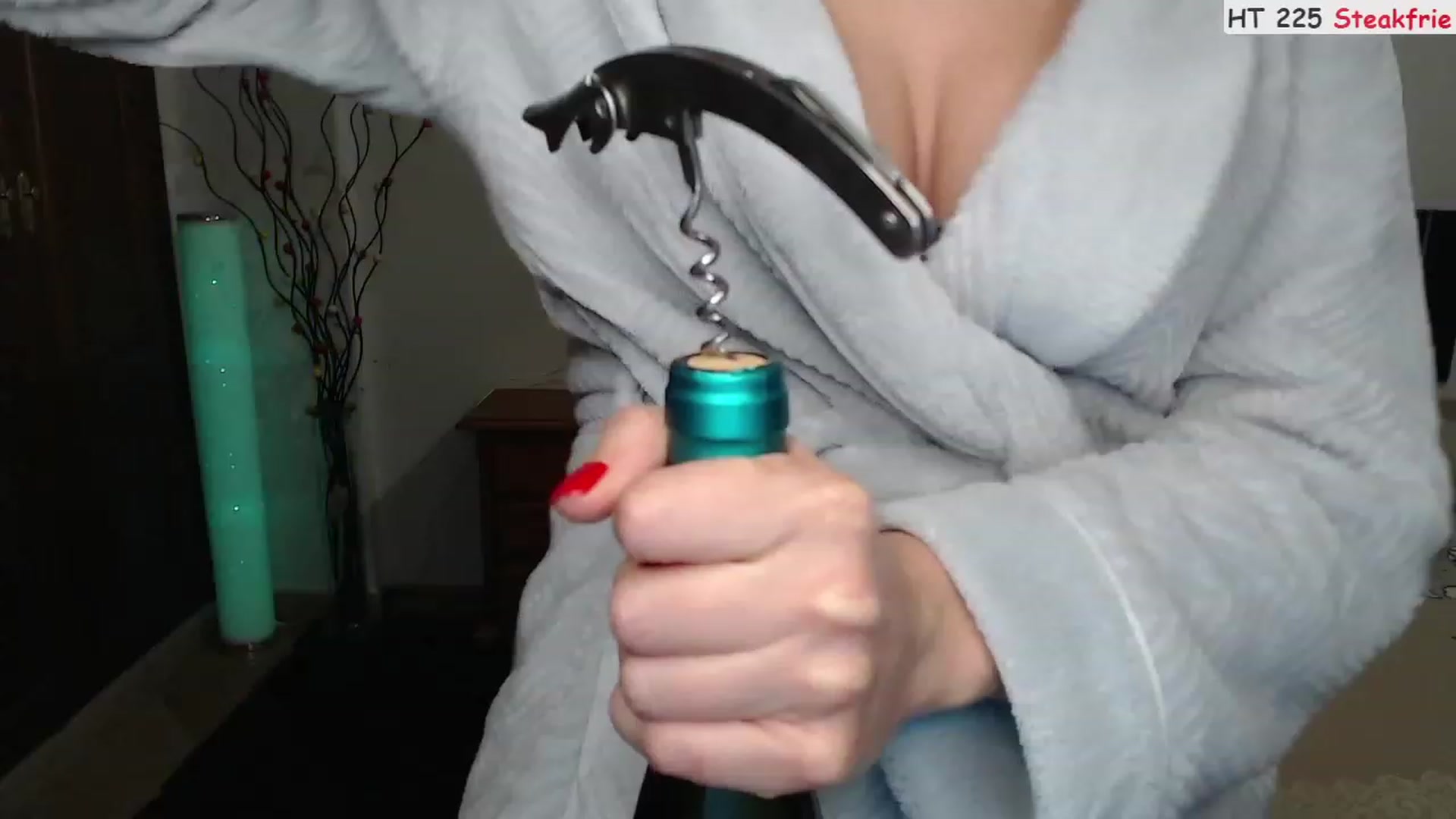 Gallery image thumbnail from Deeleerious's myfreecams stream on, 02/03/2023, 23:52 image 4 of 20