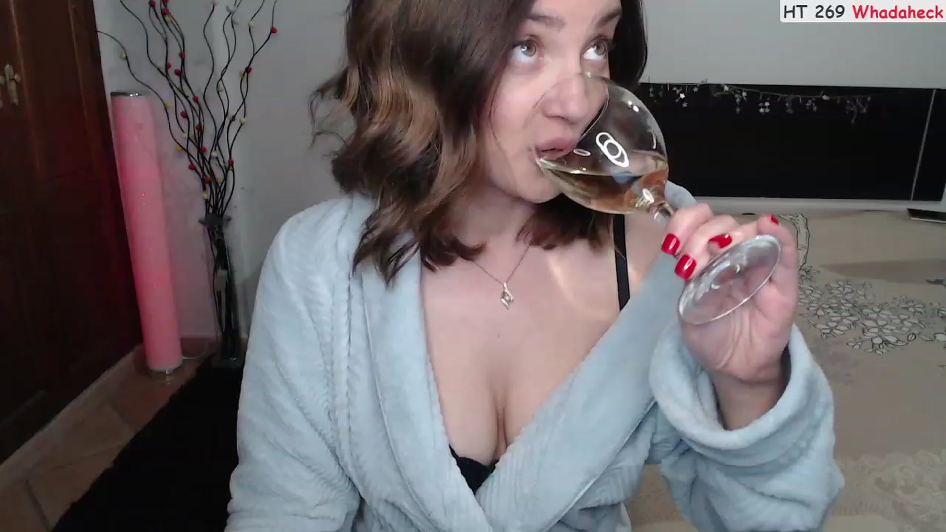 Gallery image thumbnail from Deeleerious's myfreecams stream on, 02/04/2023, 01:11 image 3 of 20