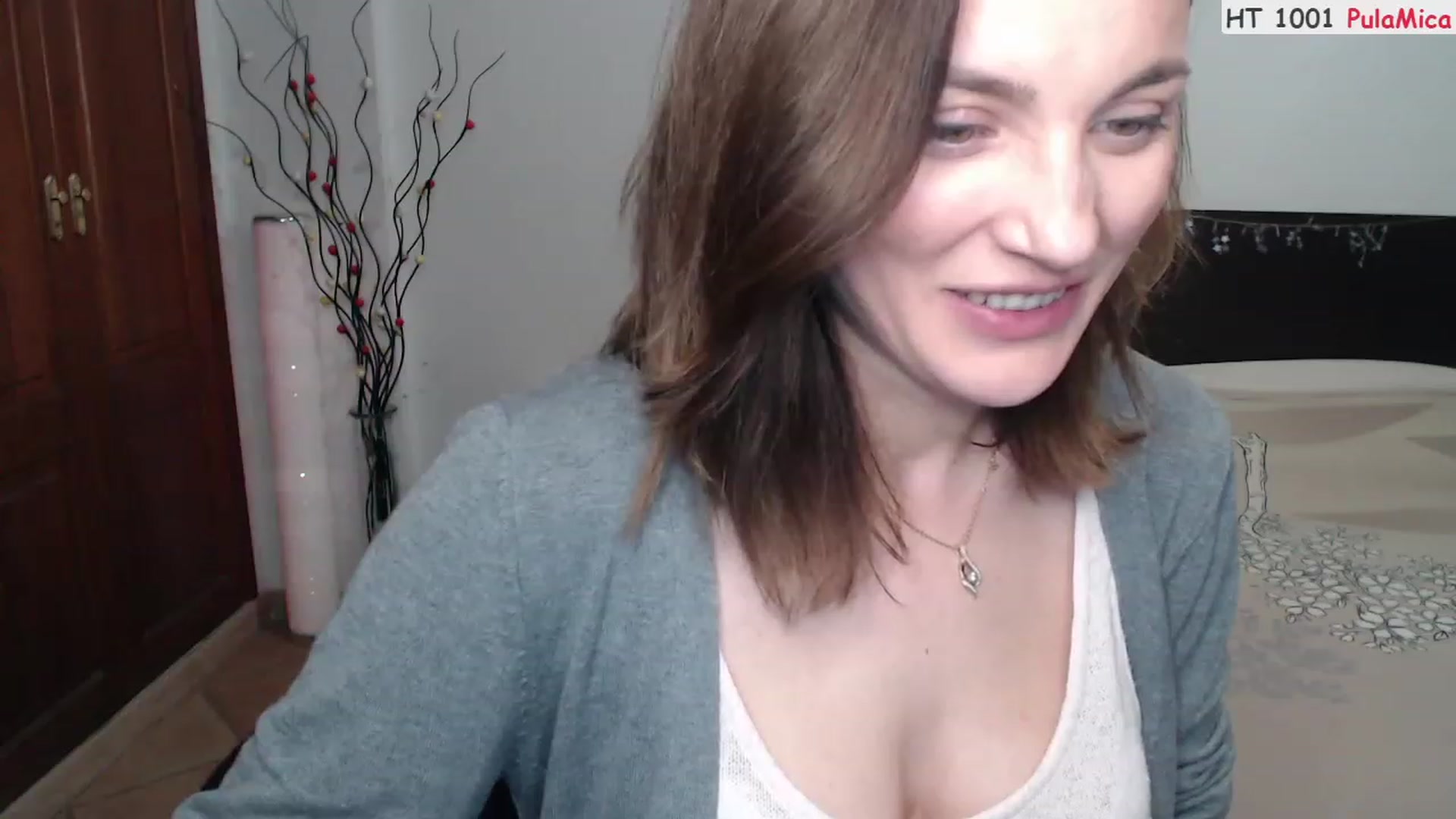 Gallery image thumbnail from Deeleerious's myfreecams stream on, 02/08/2023, 24:03 image 16 of 20