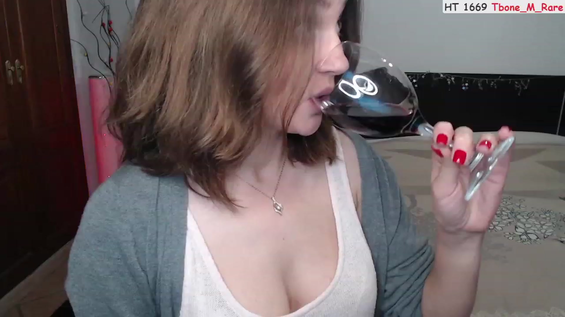 Gallery image thumbnail from Deeleerious's myfreecams stream on, 02/08/2023, 01:29 image 14 of 20