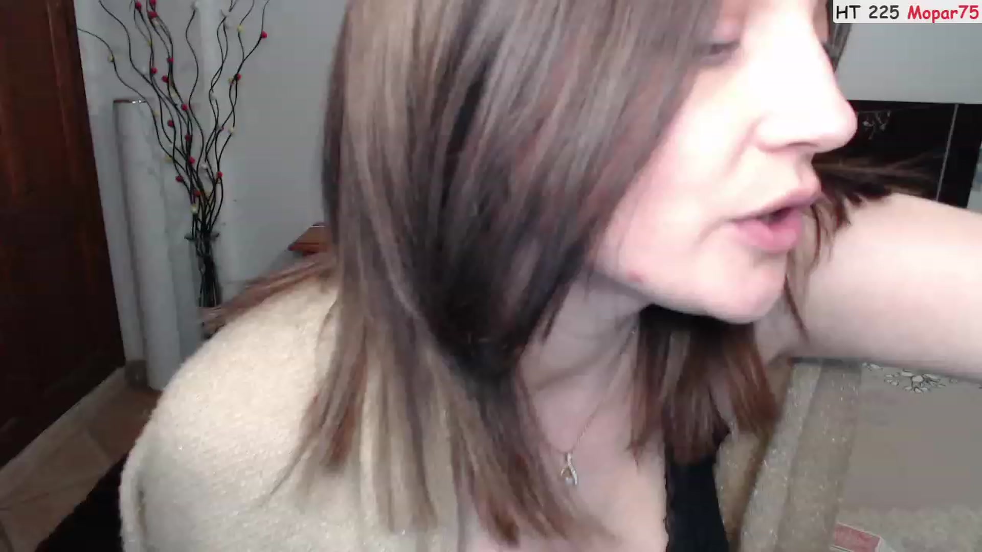 Gallery image thumbnail from Deeleerious's myfreecams stream on, 02/11/2023, 24:55 image 19 of 20