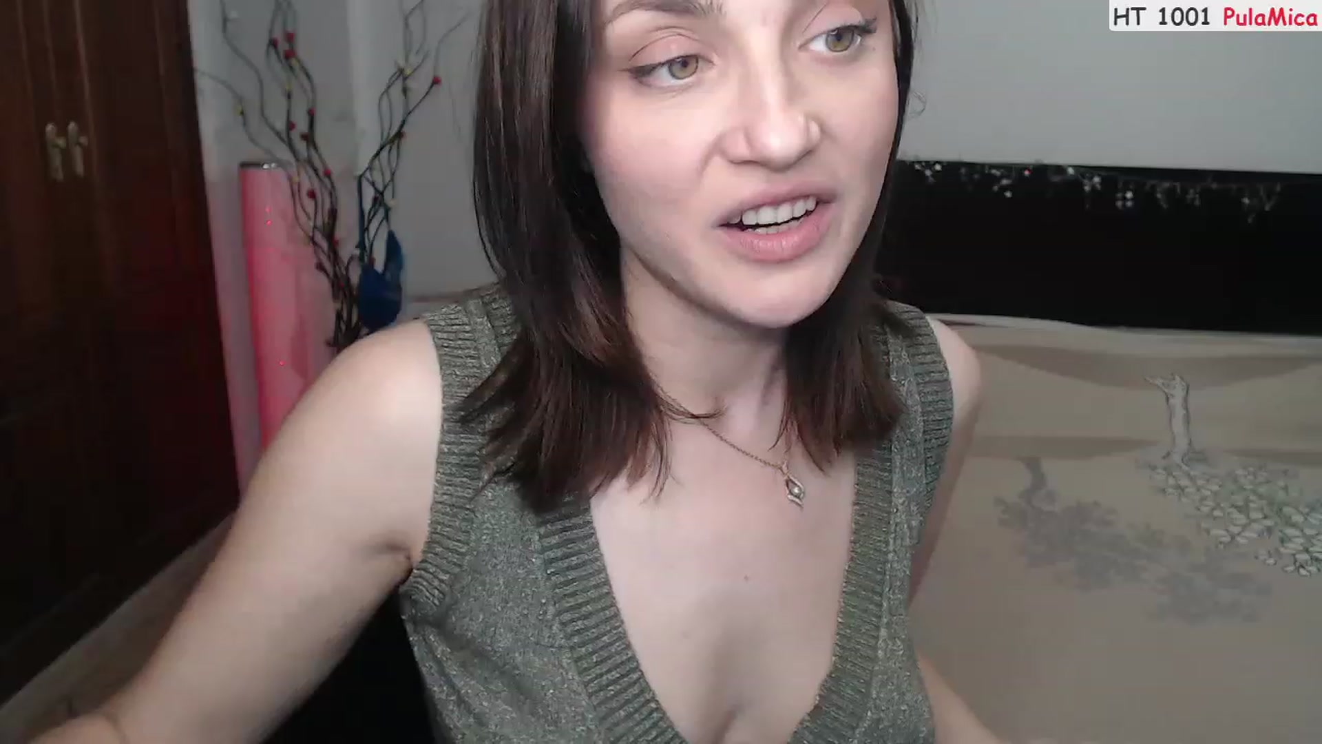 Gallery image thumbnail from Deeleerious's myfreecams stream on, 02/12/2023, 01:37 image 18 of 20