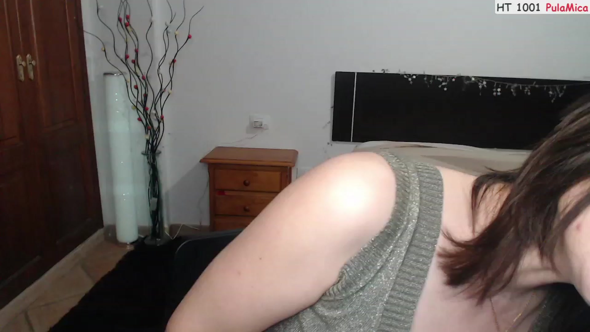 Gallery image thumbnail from Deeleerious's myfreecams stream on, 02/12/2023, 01:37 image 4 of 20