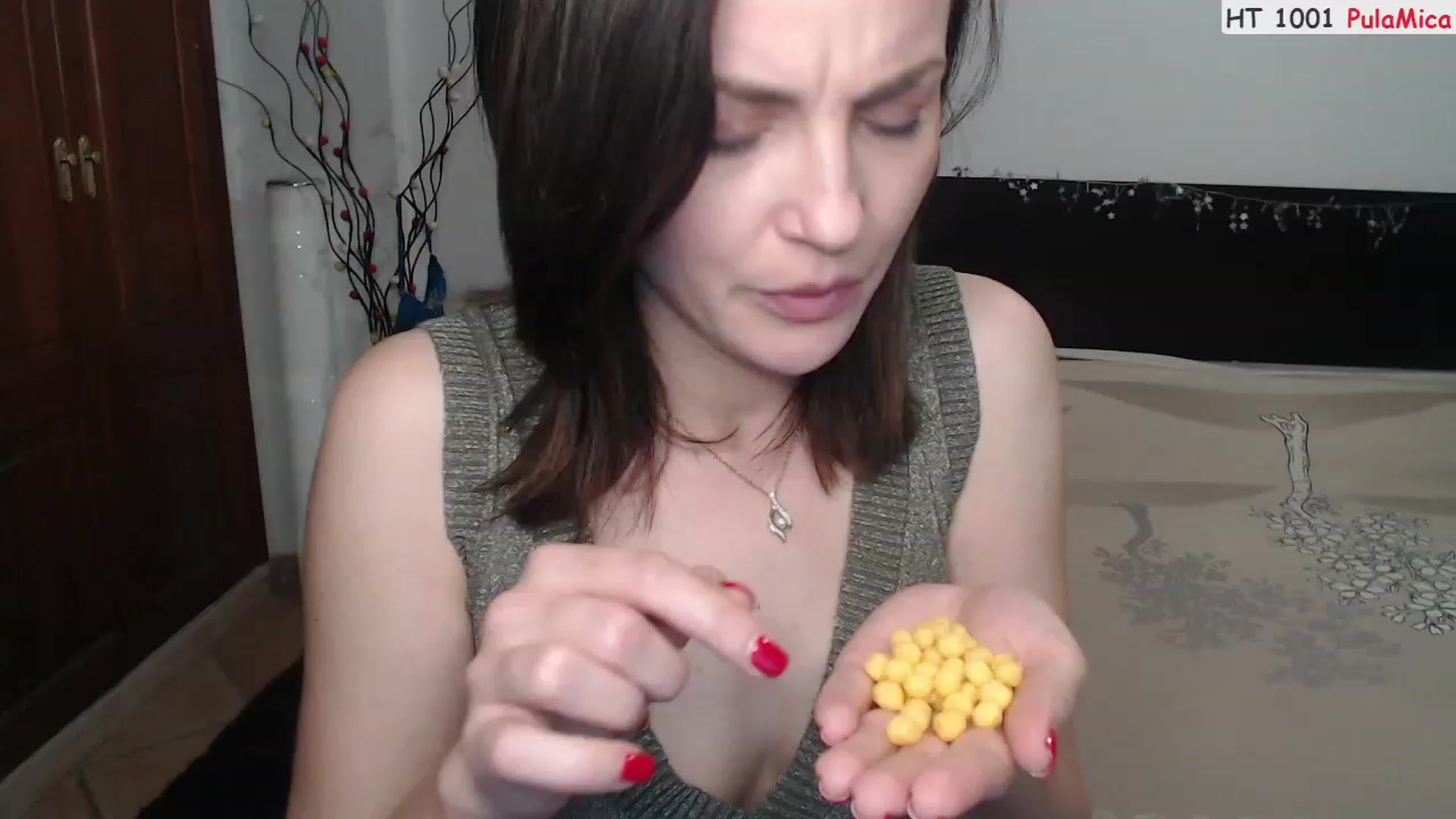 Gallery image thumbnail from Deeleerious's myfreecams stream on, 02/12/2023, 02:10 image 8 of 20
