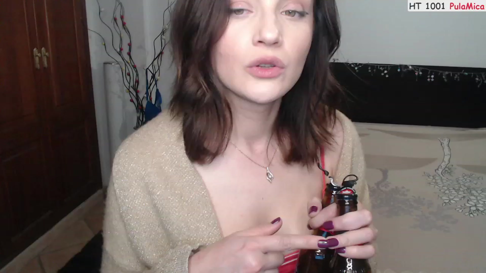 Gallery image thumbnail from Deeleerious's myfreecams stream on, 02/18/2023, 24:08 image 1 of 20