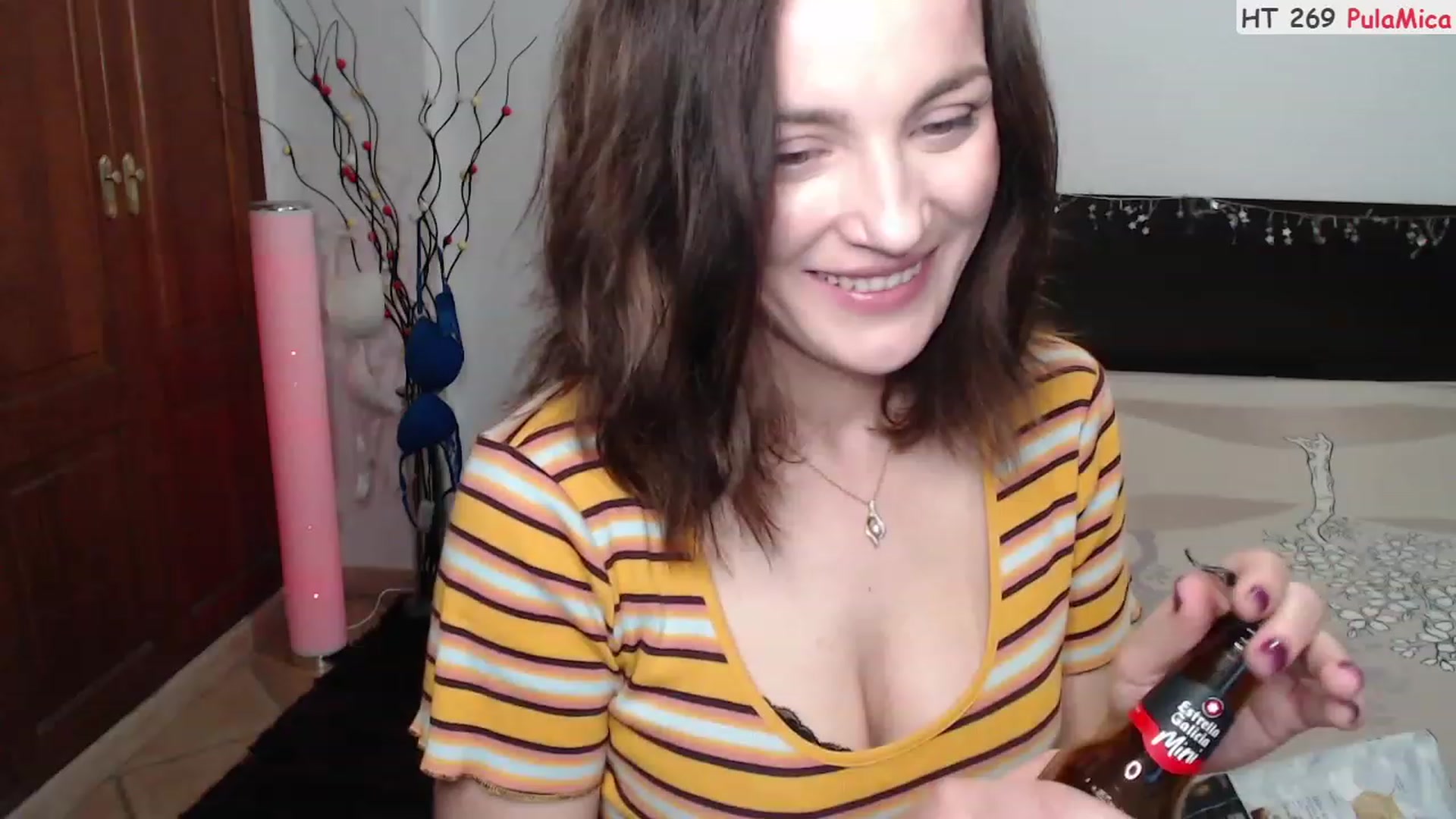 Gallery image thumbnail from Deeleerious's myfreecams stream on, 02/20/2023, 01:17 image 5 of 20