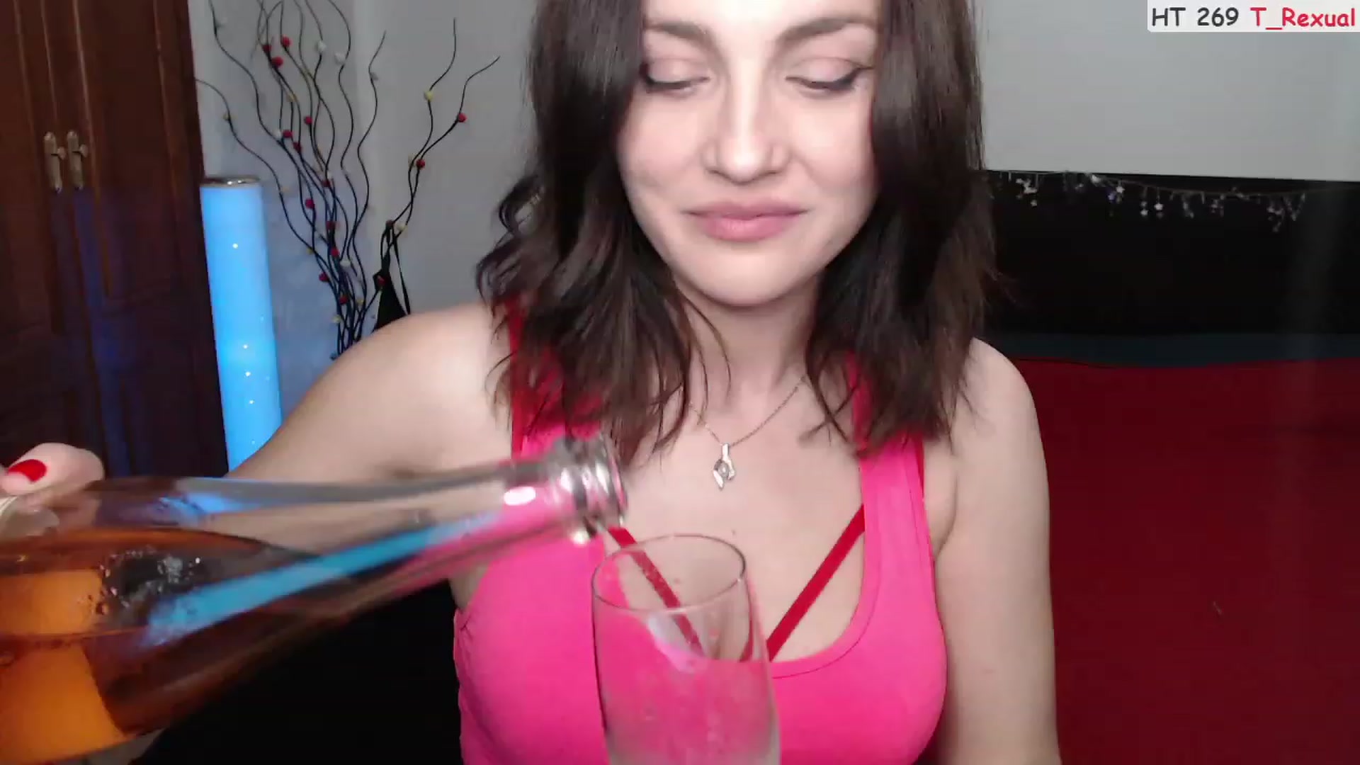 Gallery image thumbnail from Deeleerious's myfreecams stream on, 03/13/2023, 24:28 image 10 of 20