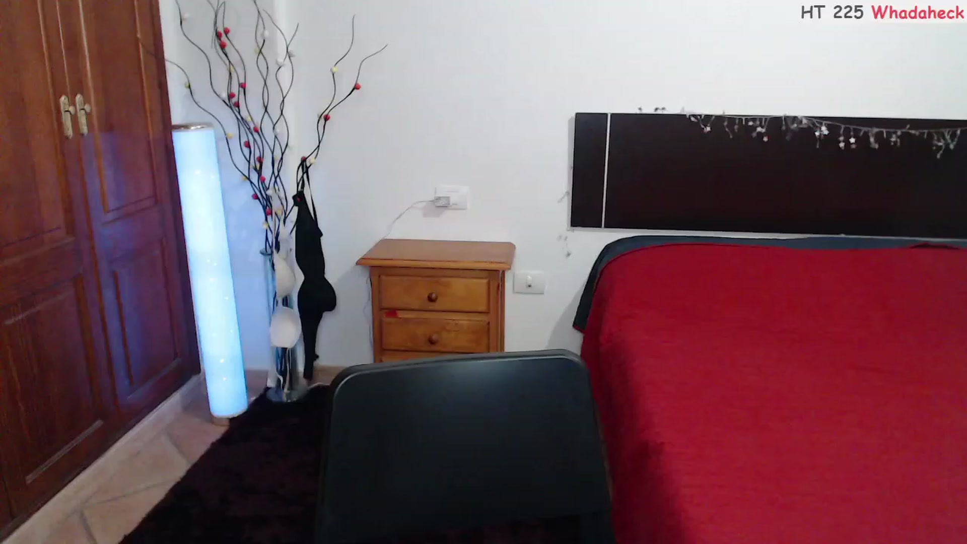 Gallery image thumbnail from Deeleerious's myfreecams stream on, 03/19/2023, 23:20 image 4 of 20