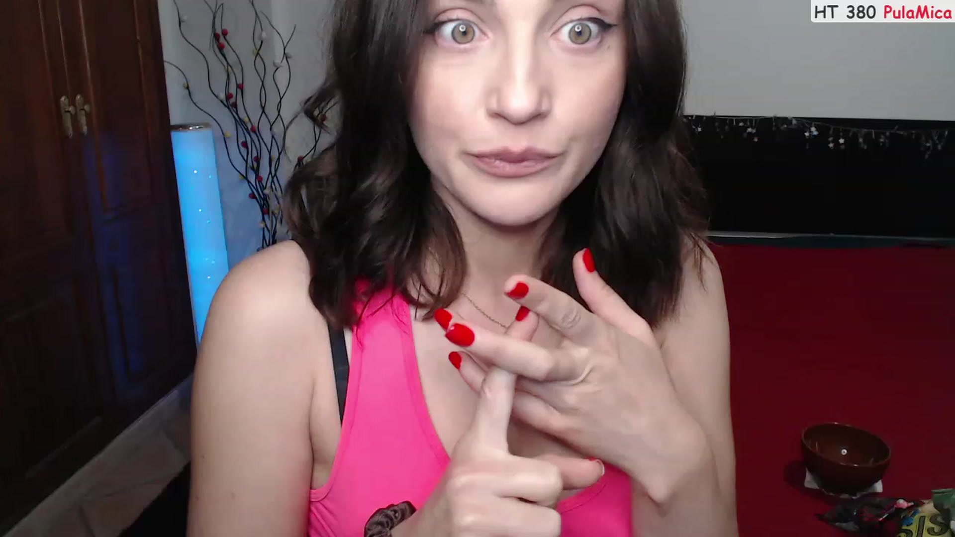 Gallery image thumbnail from Deeleerious's myfreecams stream on, 03/19/2023, 23:20 image 17 of 20